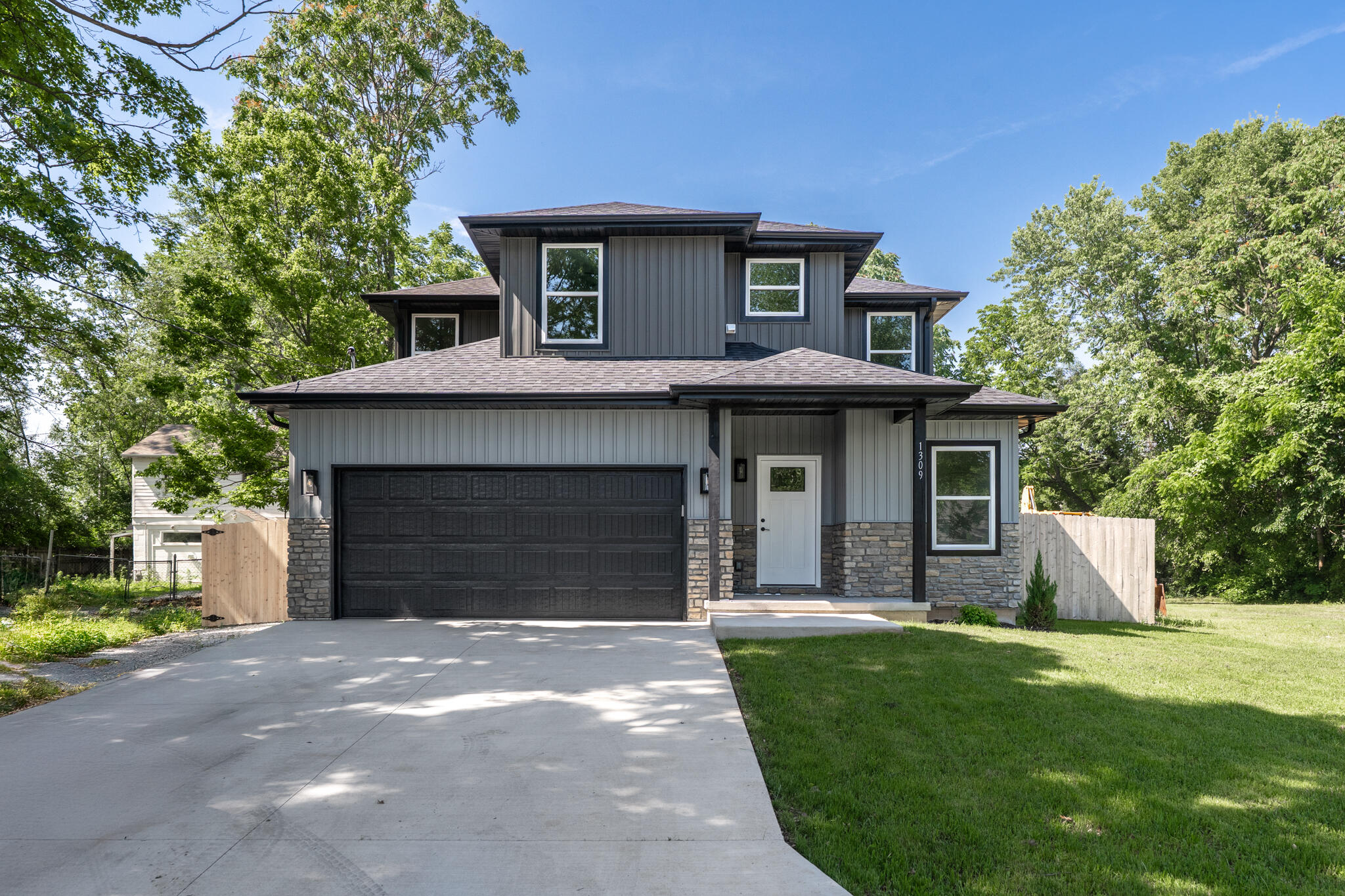 1309 East Blaine Street Property Photo 1