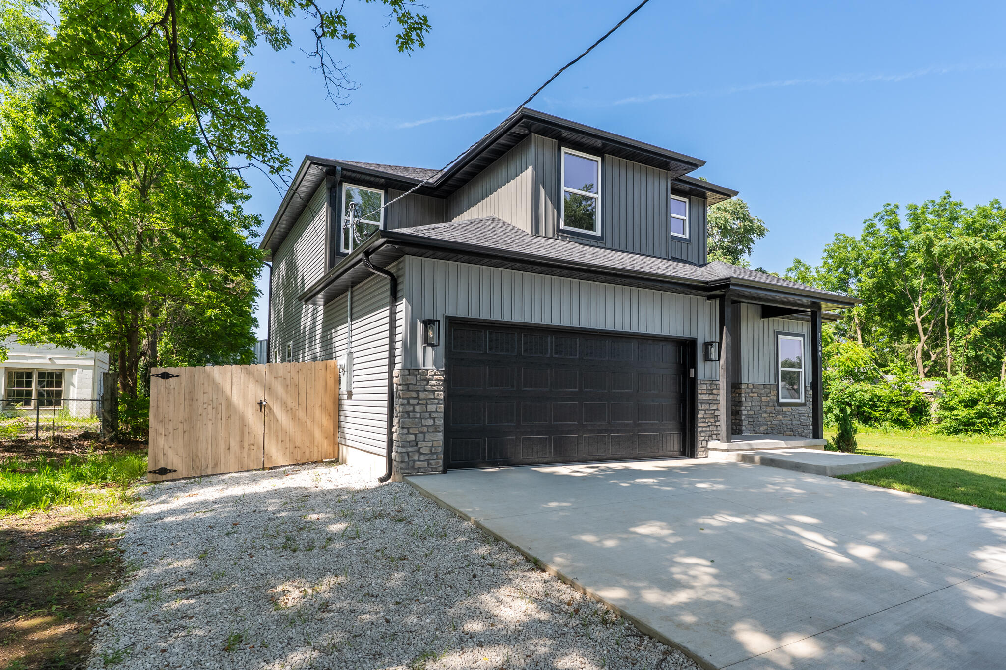 1309 East Blaine Street Property Photo 3