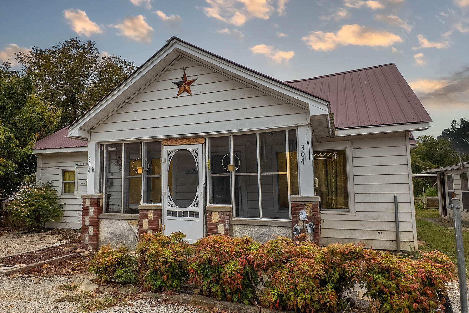 304 West Church Street Property Photo 1