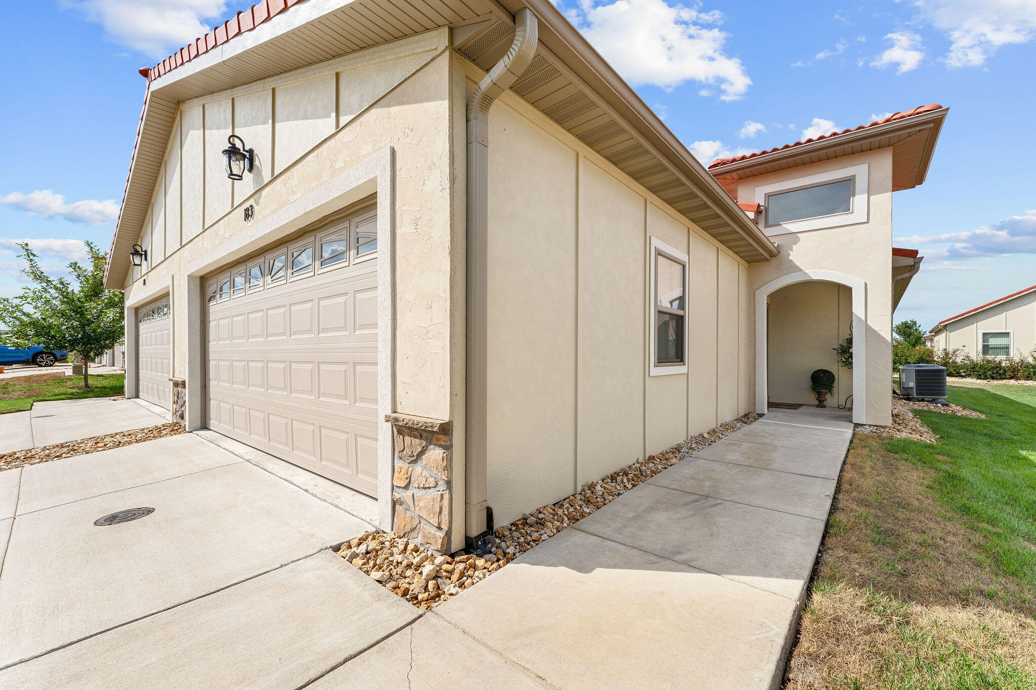 183 Siena Boulevard Property Photo 2