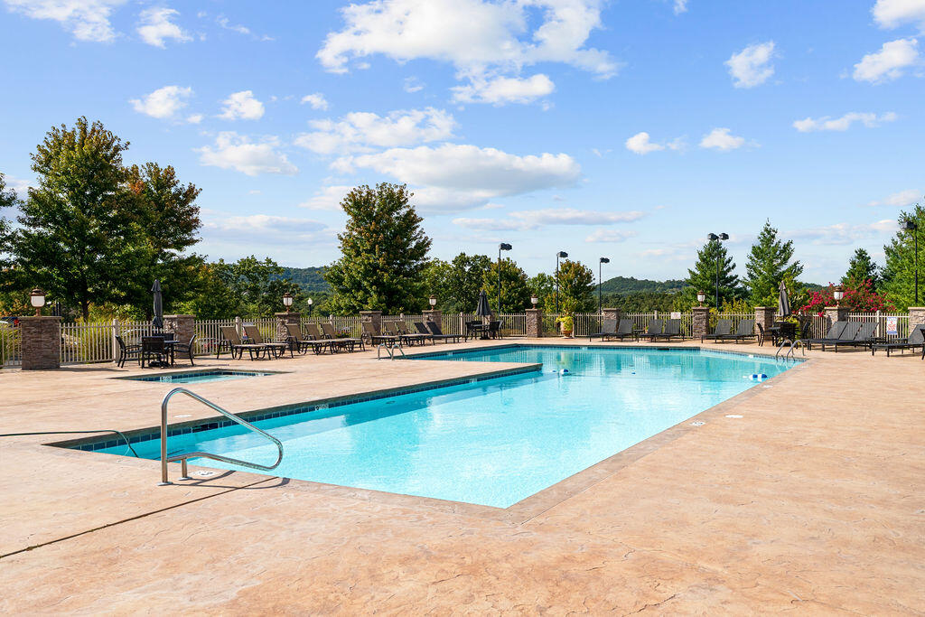 183 Siena Boulevard Property Photo 48