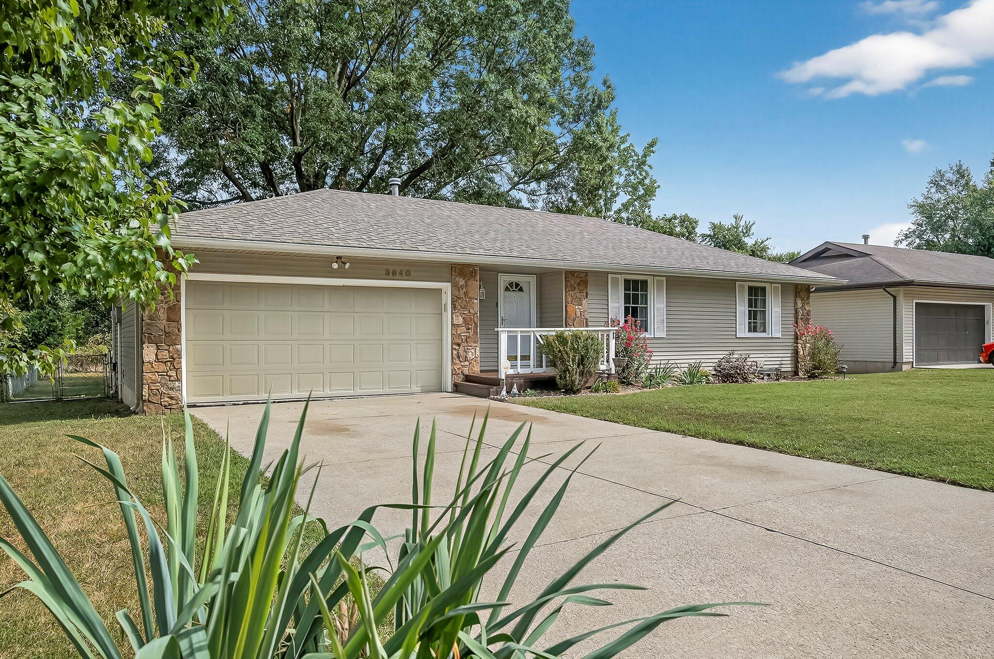 3640 South Hillcrest Avenue Property Photo 1