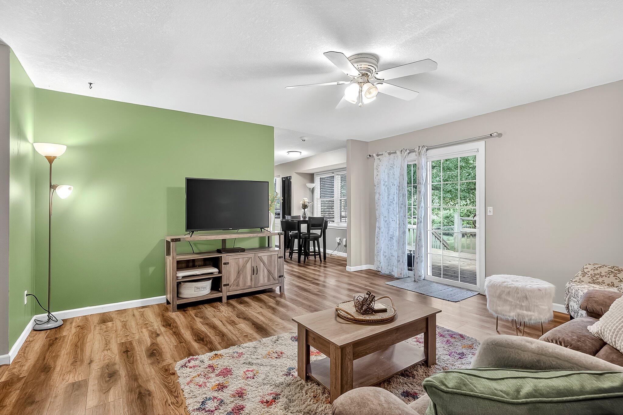 3640 South Hillcrest Avenue Property Photo 5