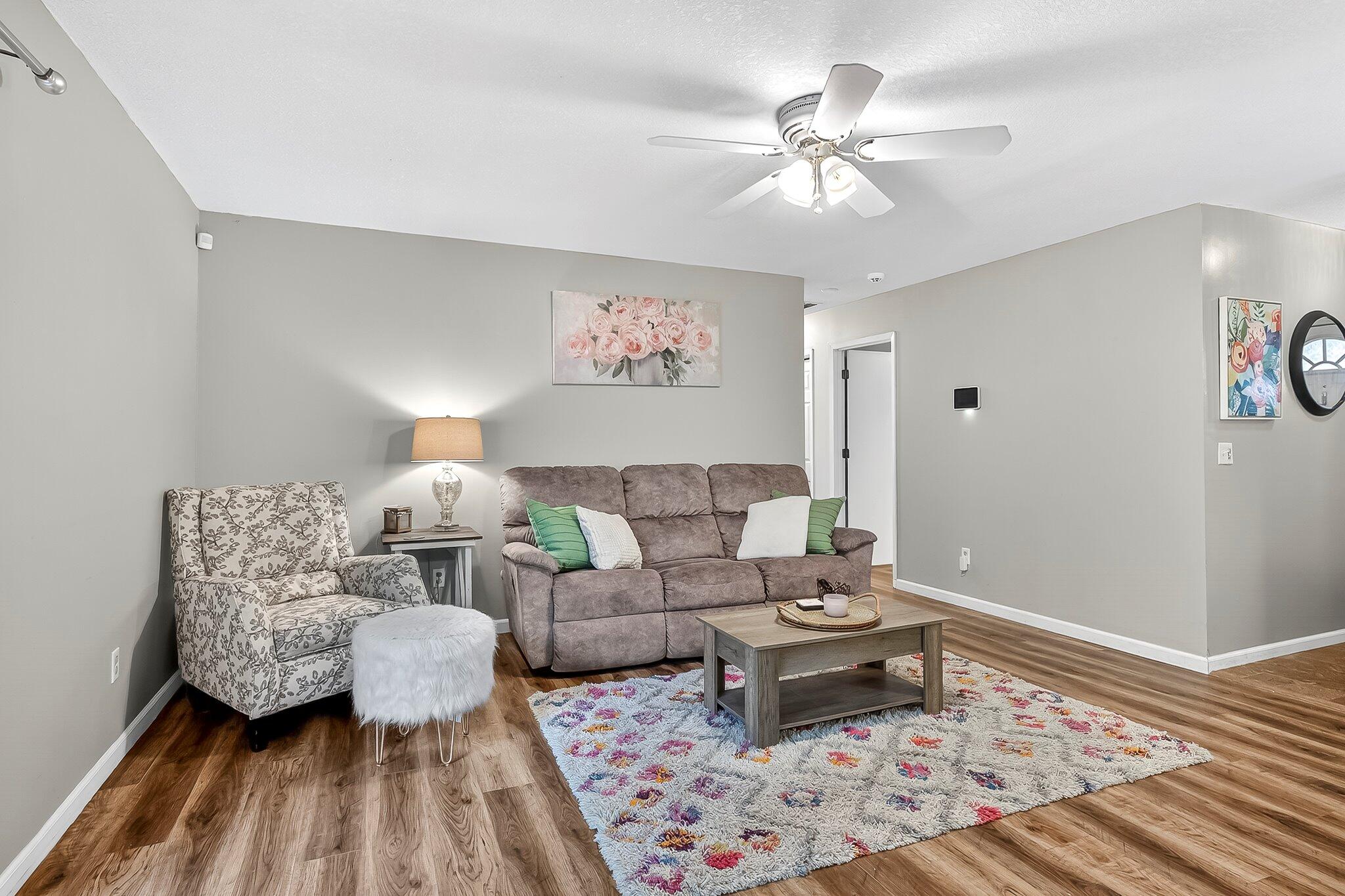 3640 South Hillcrest Avenue Property Photo 6