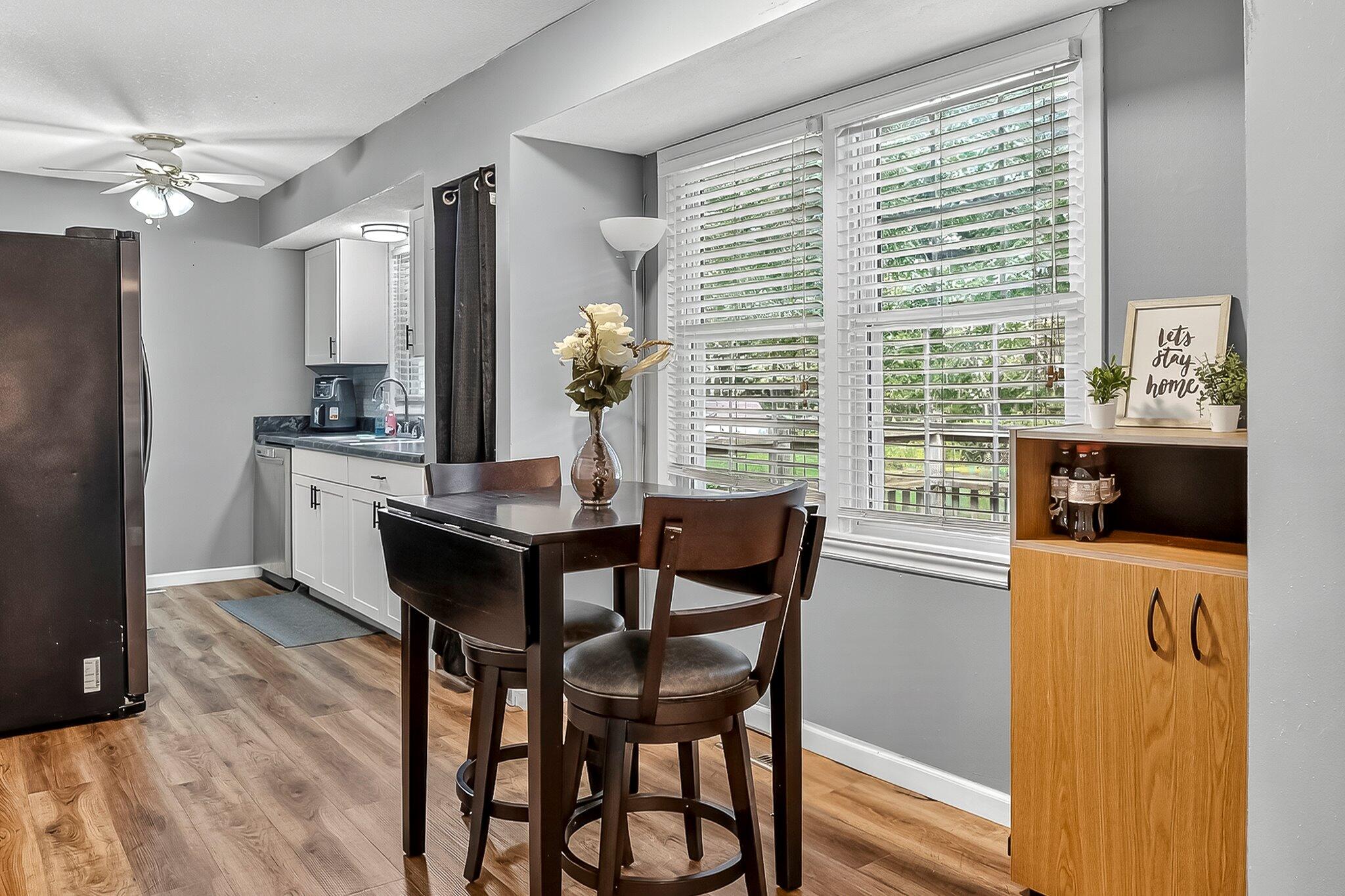 3640 South Hillcrest Avenue Property Photo 8