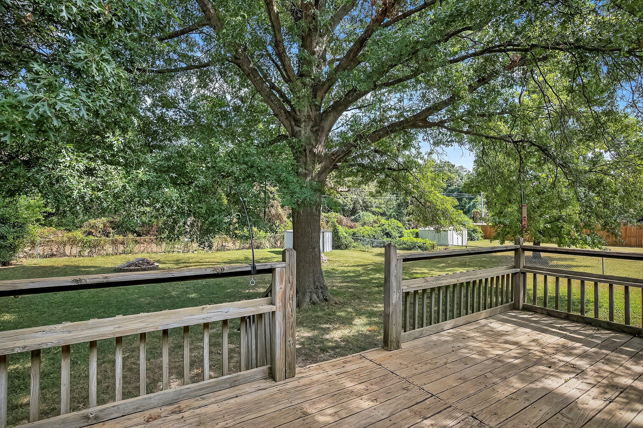 3640 South Hillcrest Avenue Property Photo 18