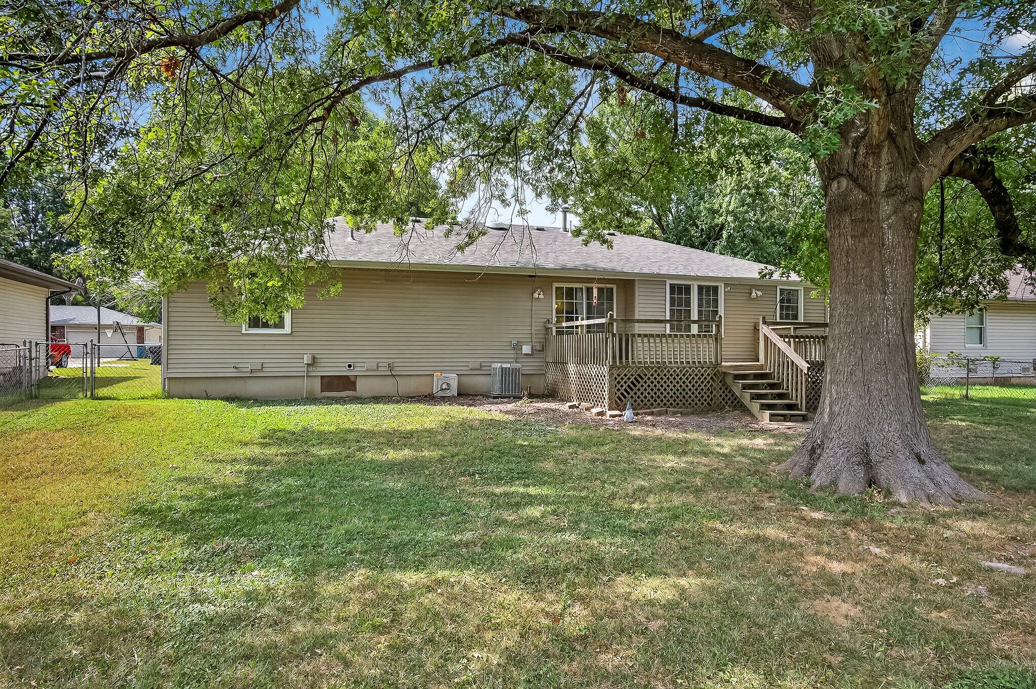 3640 South Hillcrest Avenue Property Photo 20