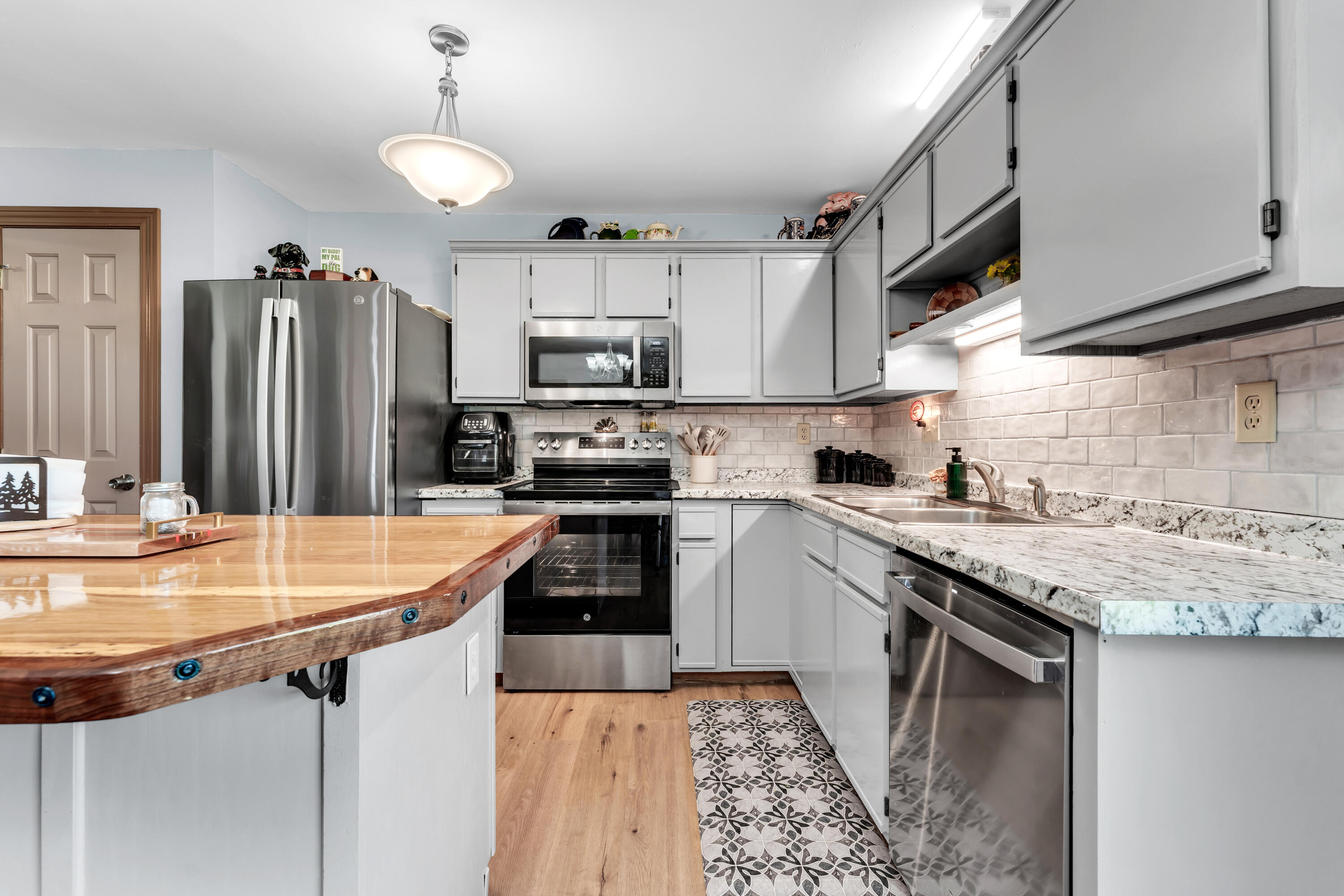 40 Kimberling Lane Property Photo 10