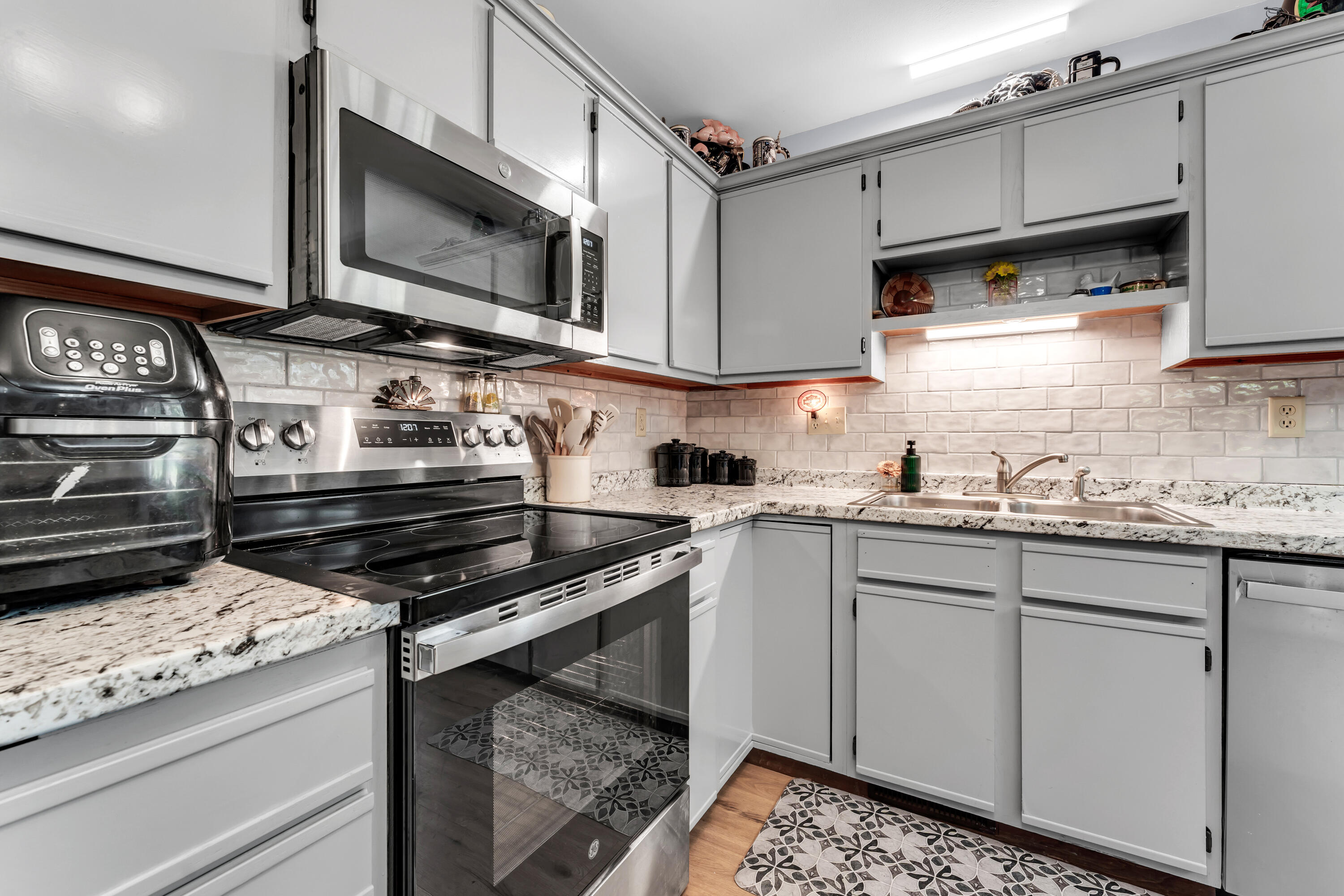 40 Kimberling Lane Property Photo 11