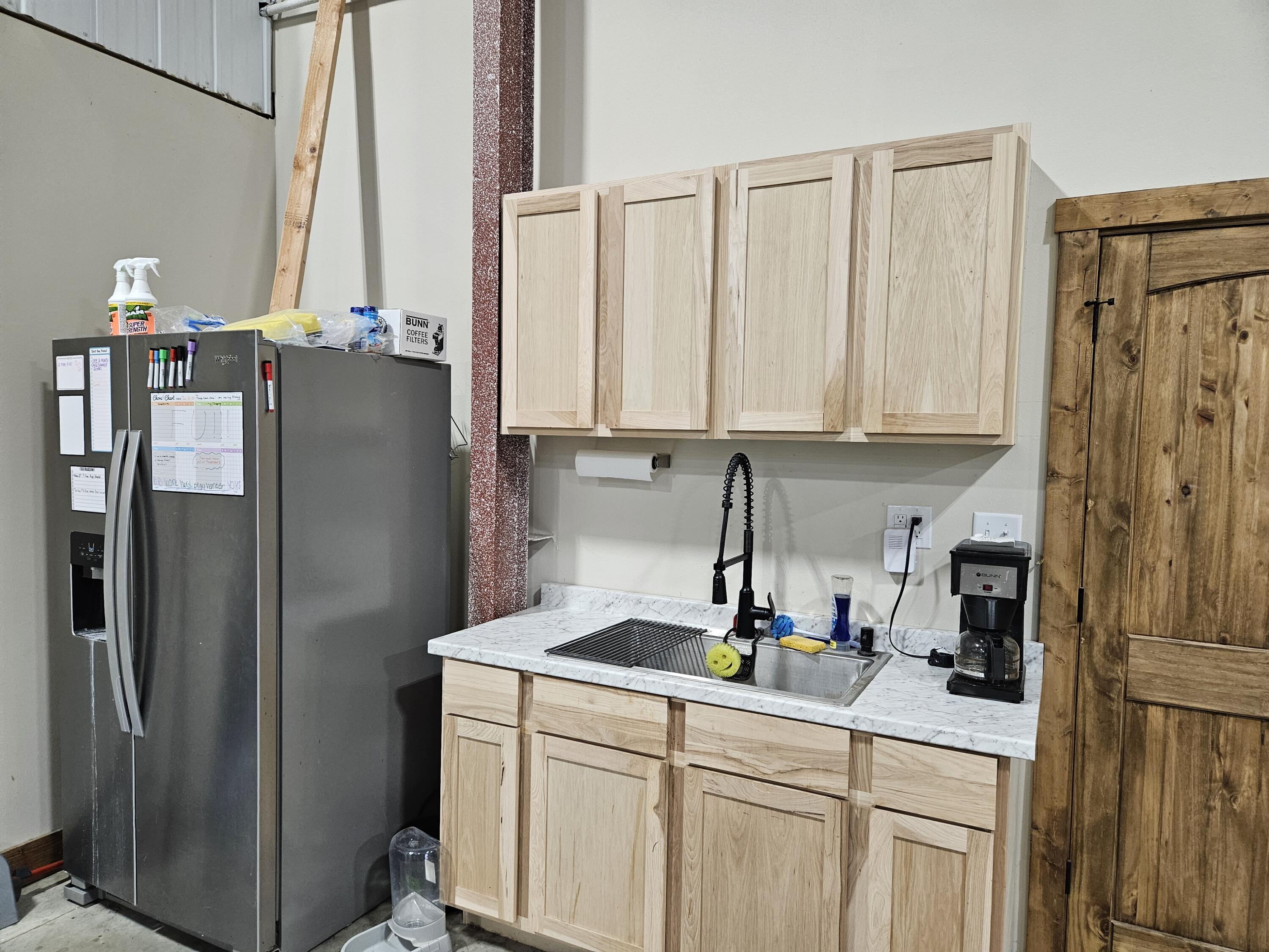 19586 Lawrence 1230 Property Photo 12