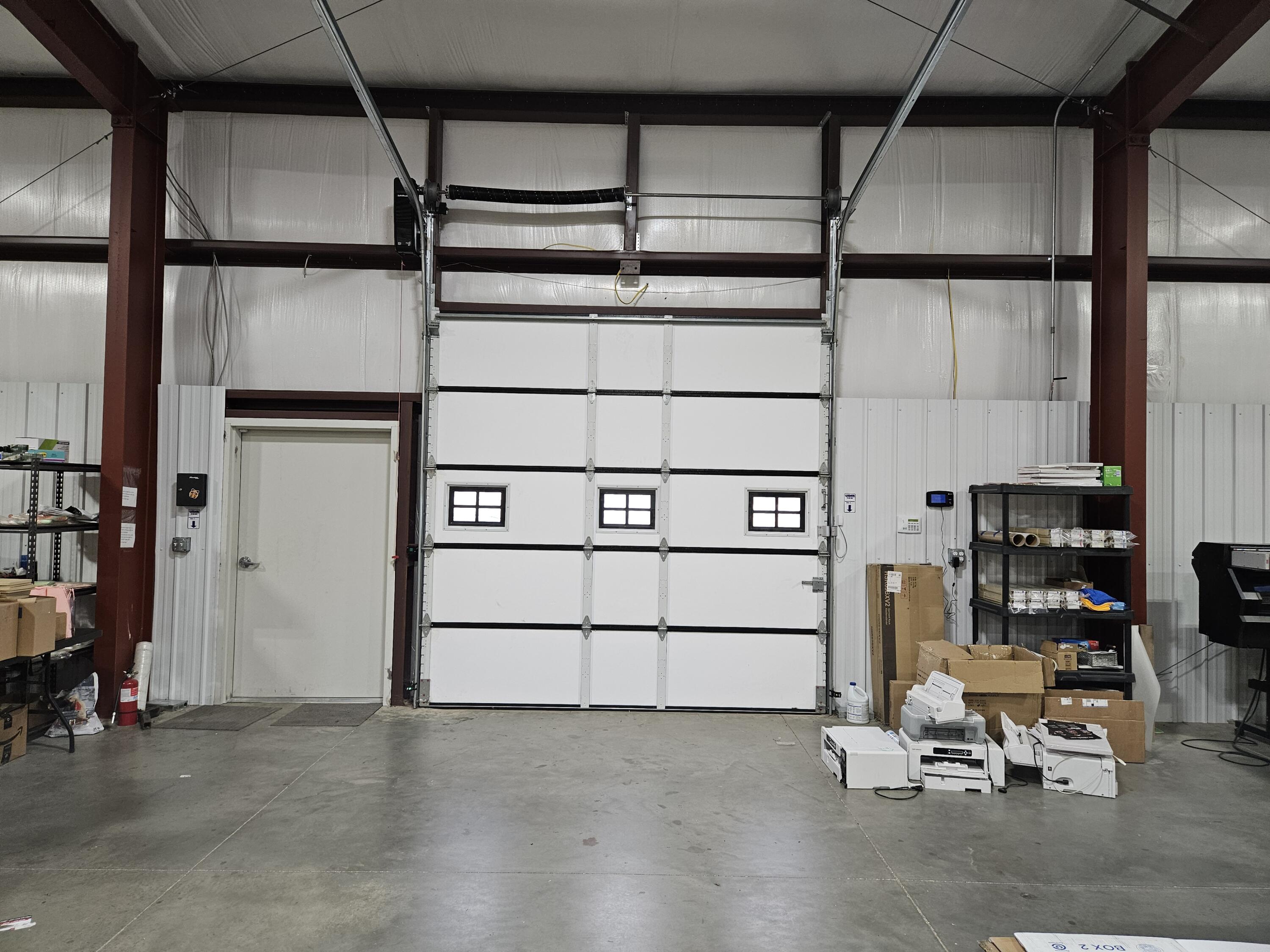 19586 Lawrence 1230 Property Photo 14