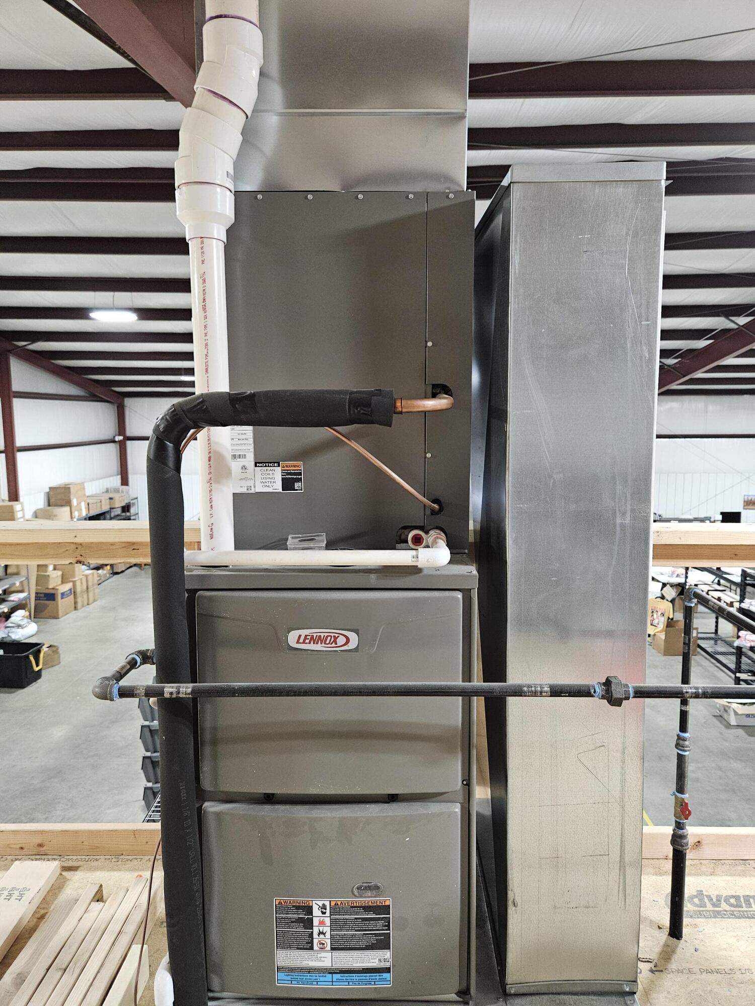 19586 Lawrence 1230 Property Photo 20