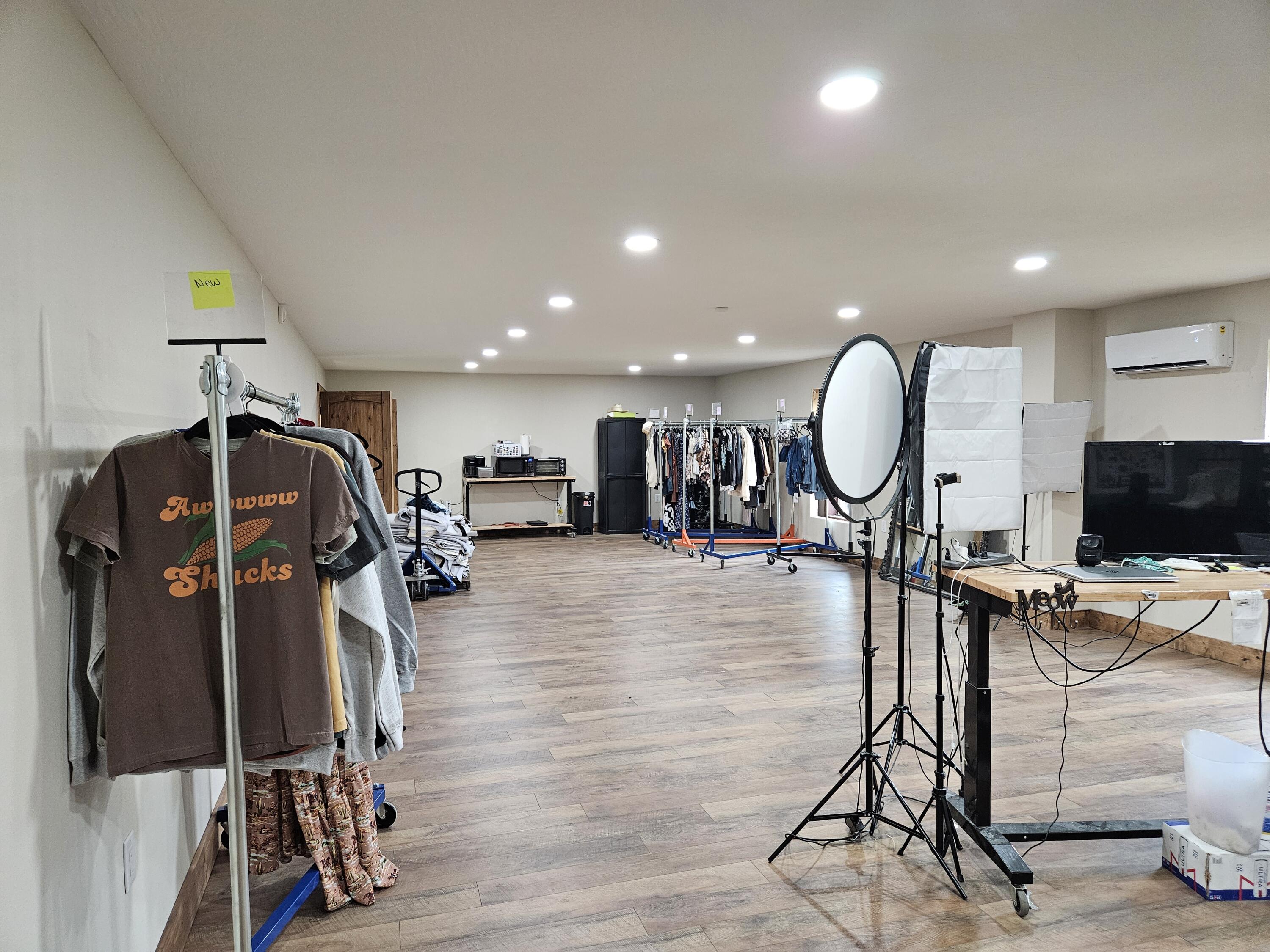 19586 Lawrence 1230 Property Photo 33