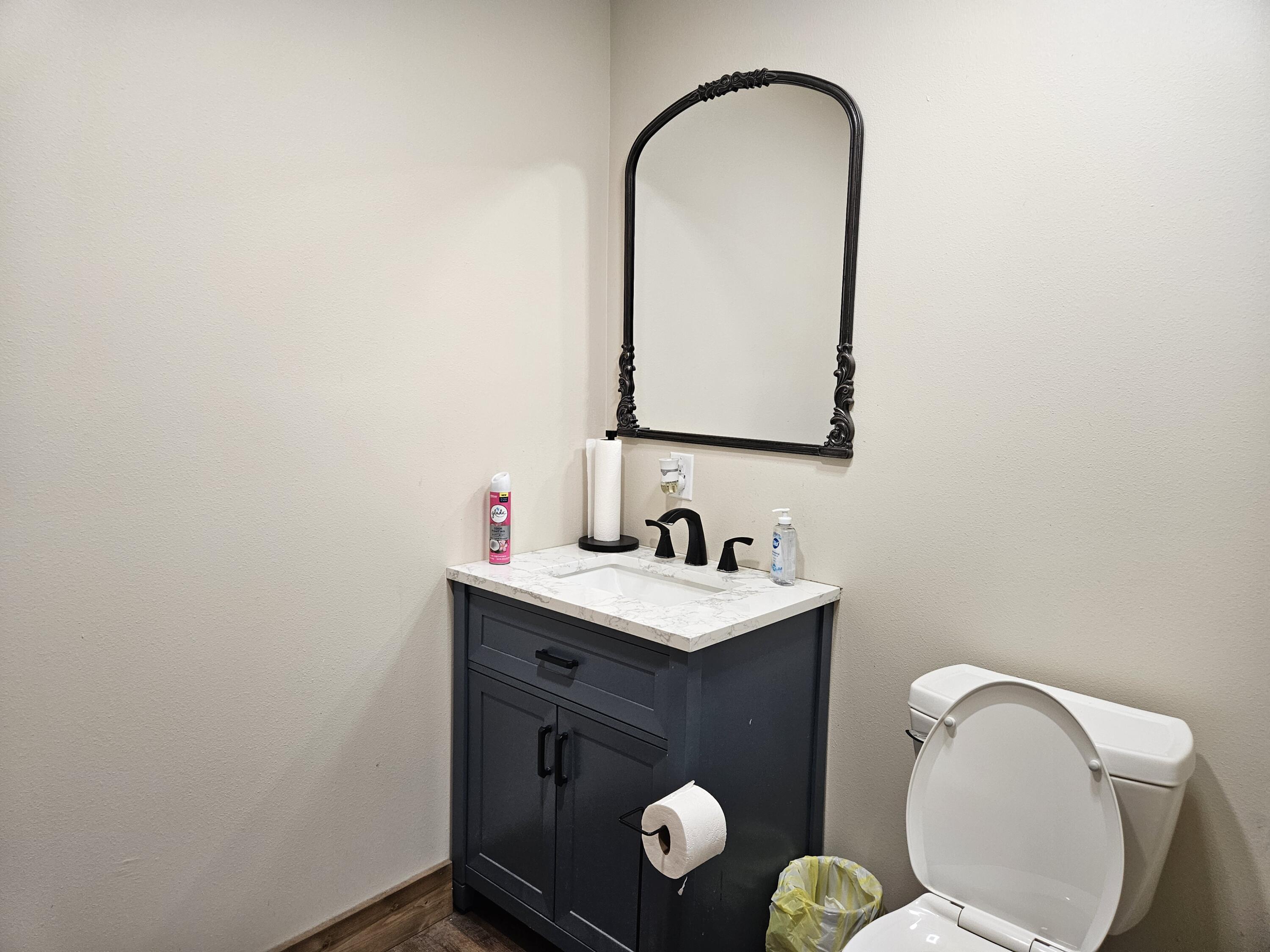 19586 Lawrence 1230 Property Photo 34