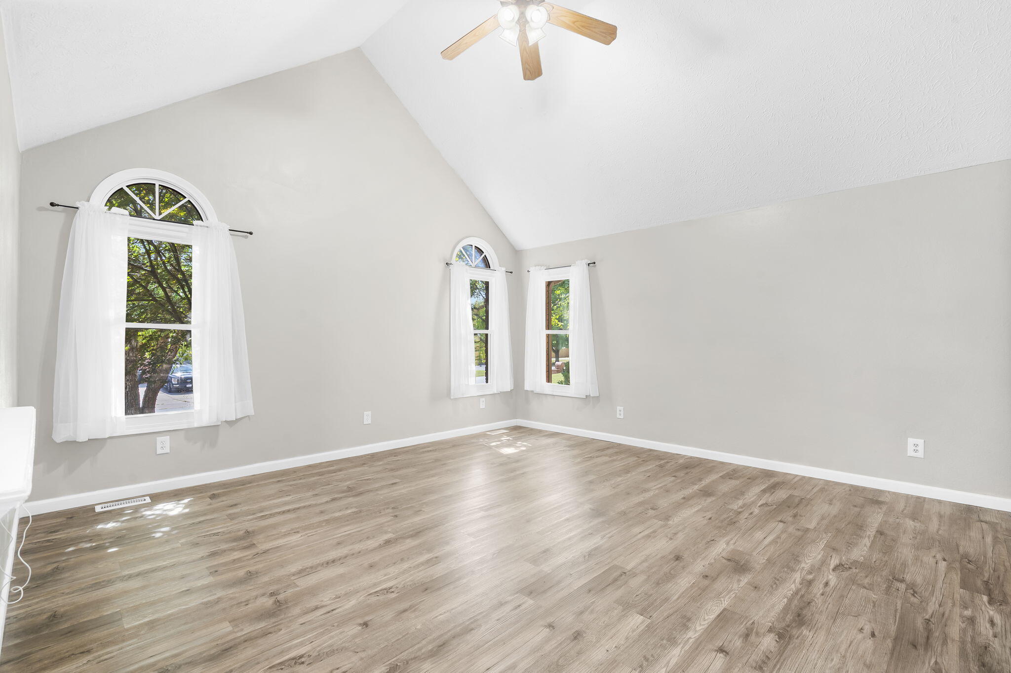 2069 Preakness Drive Property Photo 5