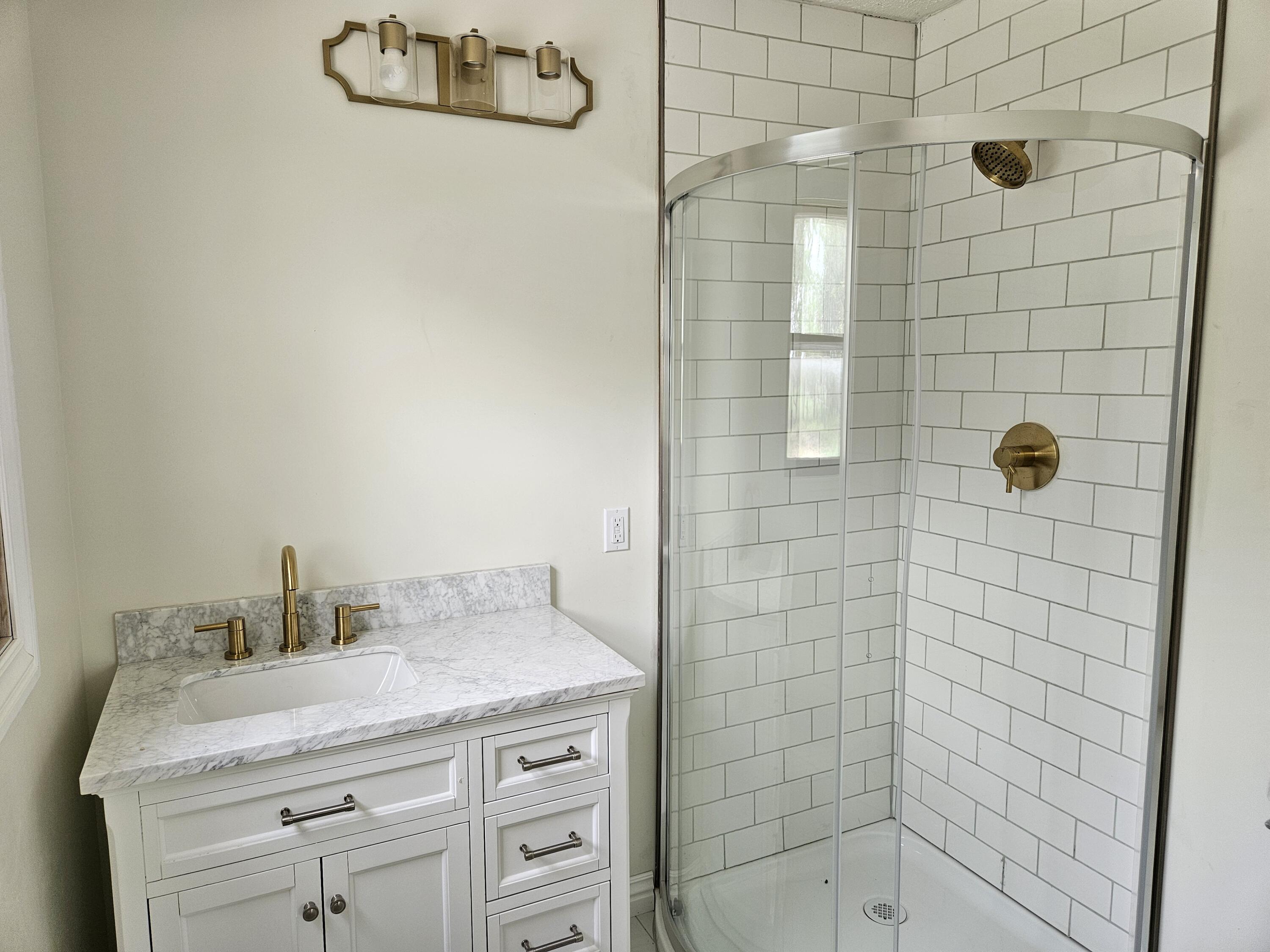 2914 Lambeth Road Property Photo 8