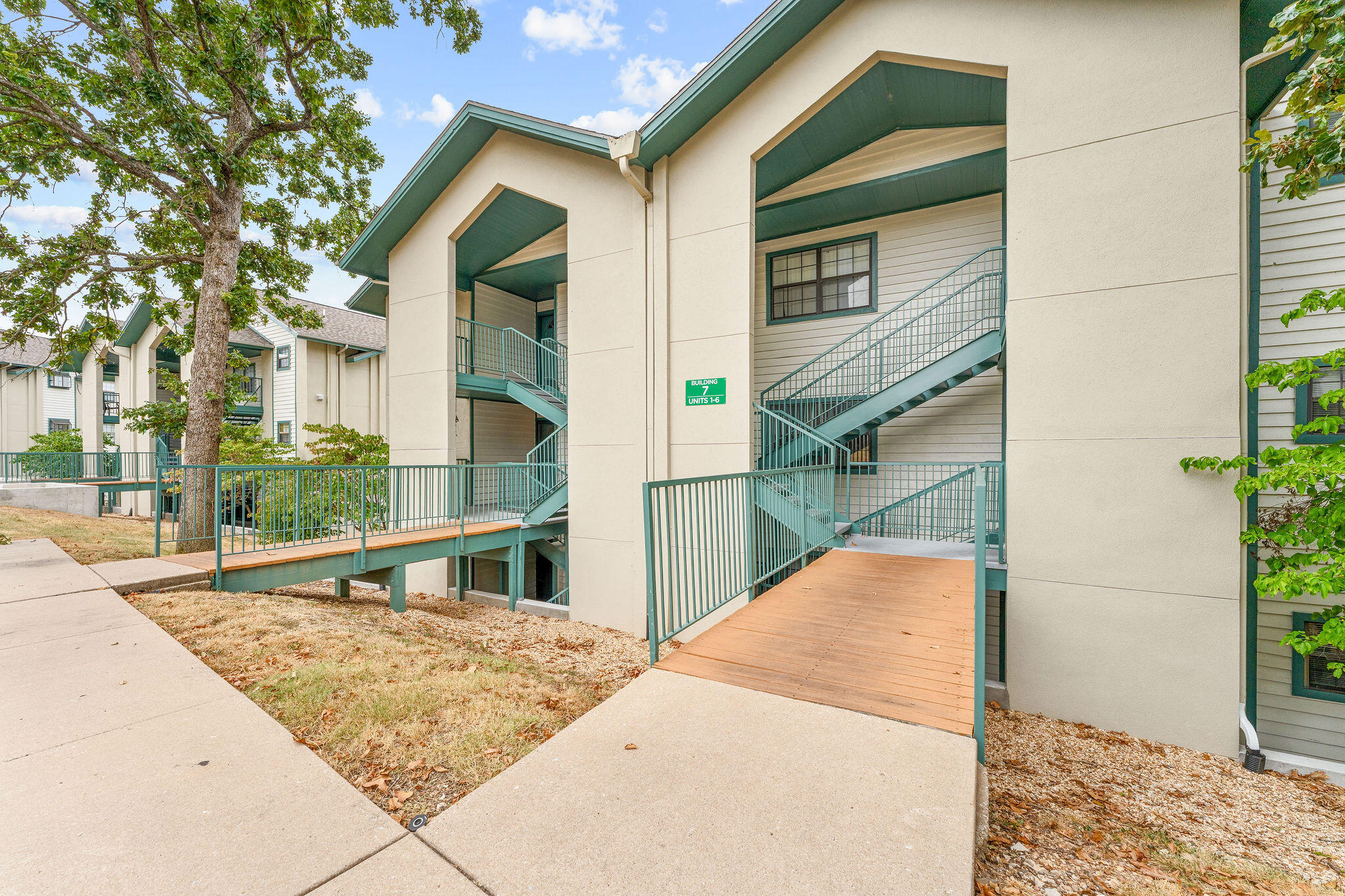 2700 Green Mountain Drive Property Photo 22