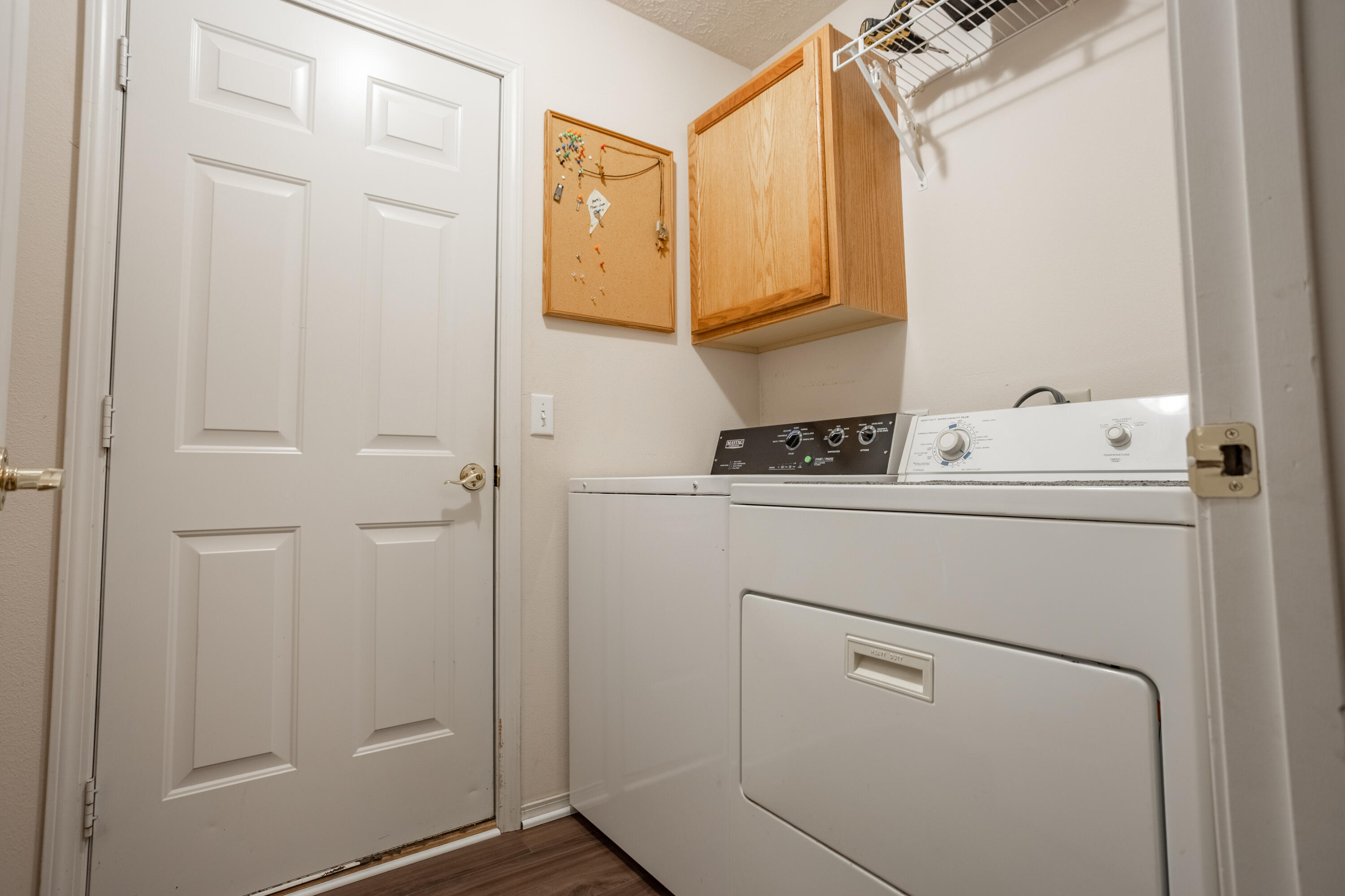 2327 East Lee Street Property Photo 14