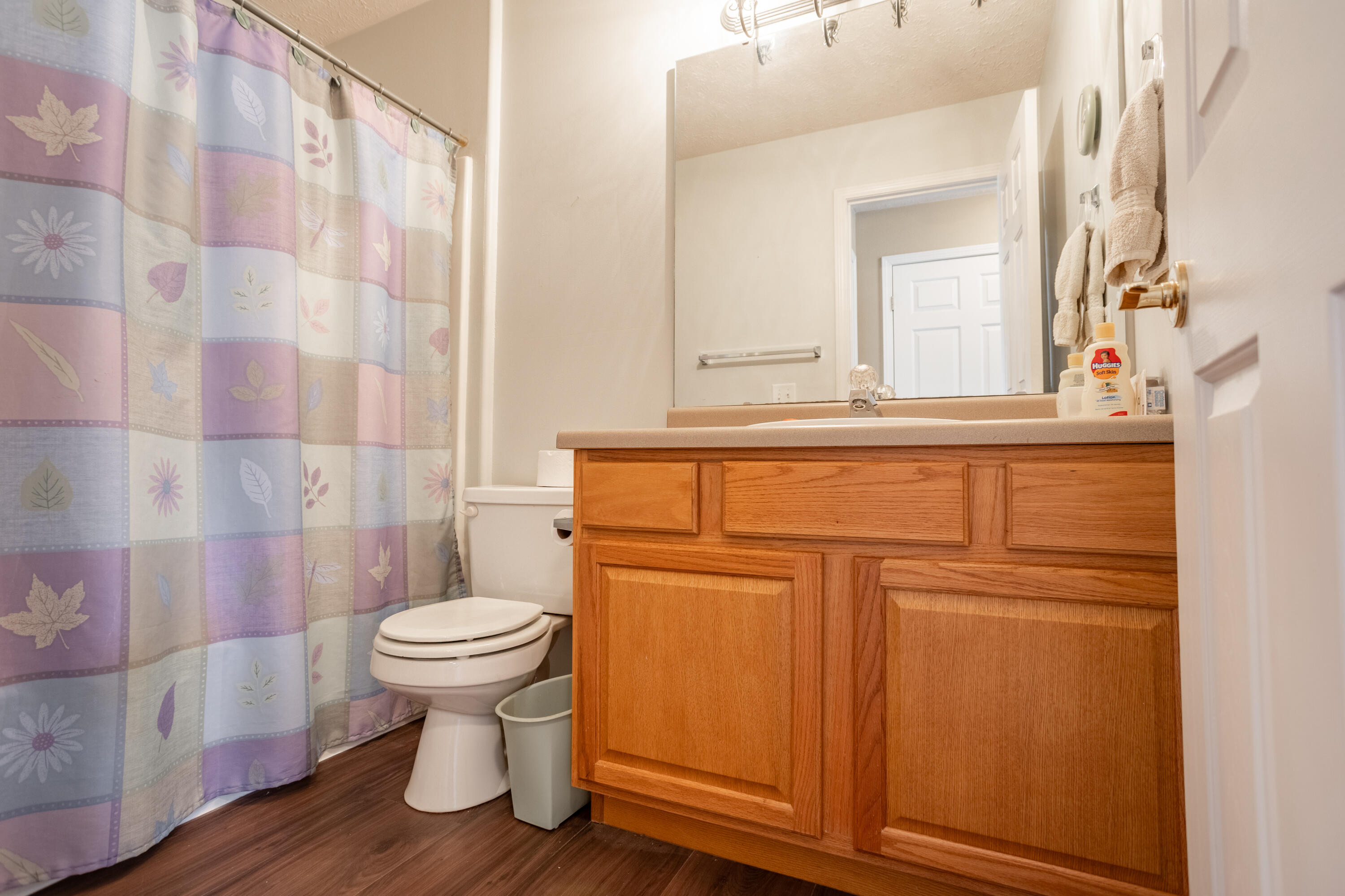 2327 East Lee Street Property Photo 18