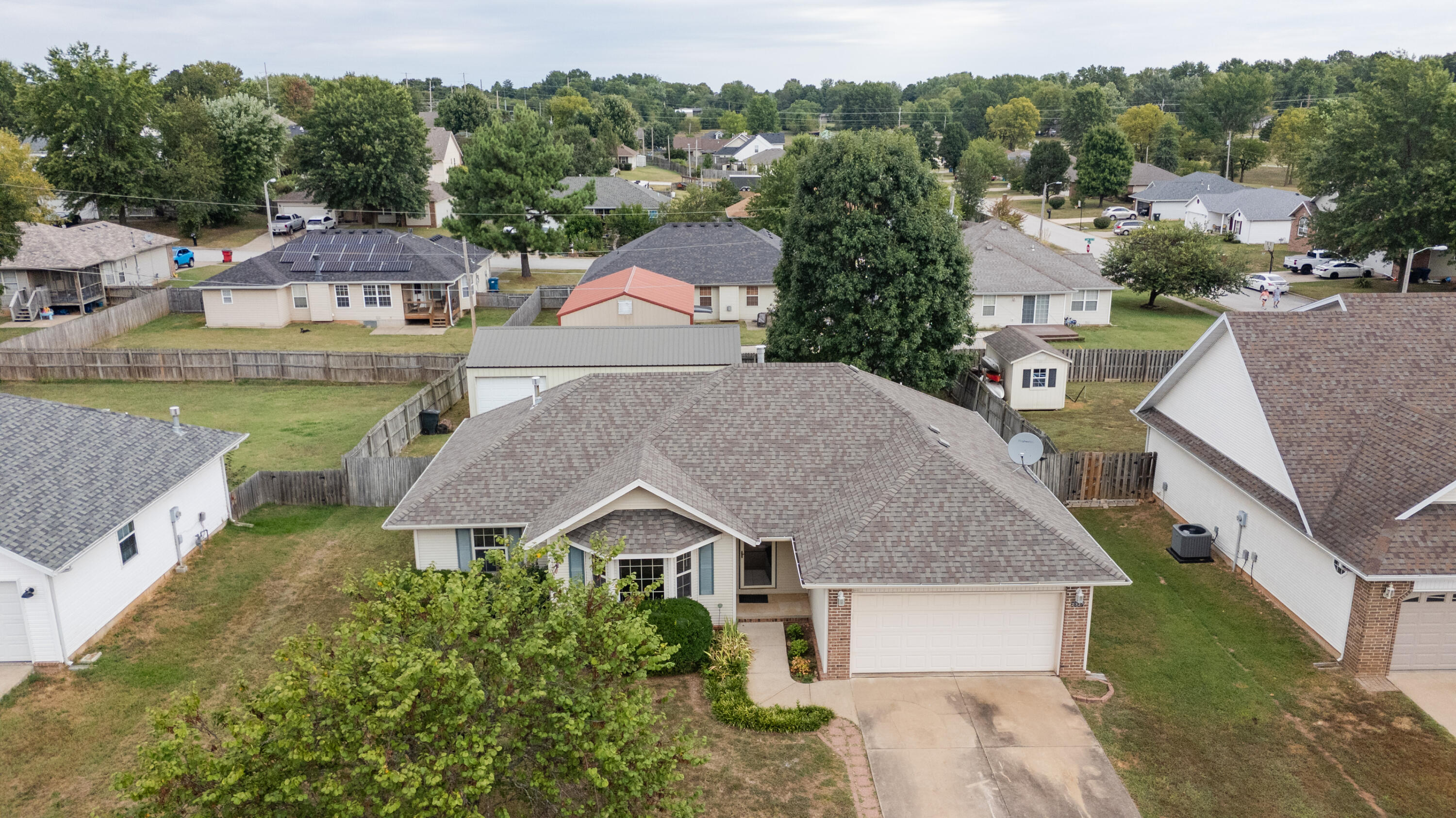 2327 East Lee Street Property Photo 29