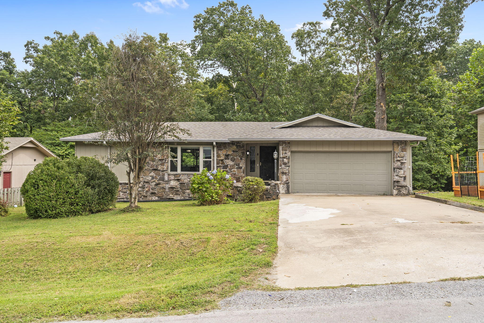 8 Adams Lane Property Photo 1