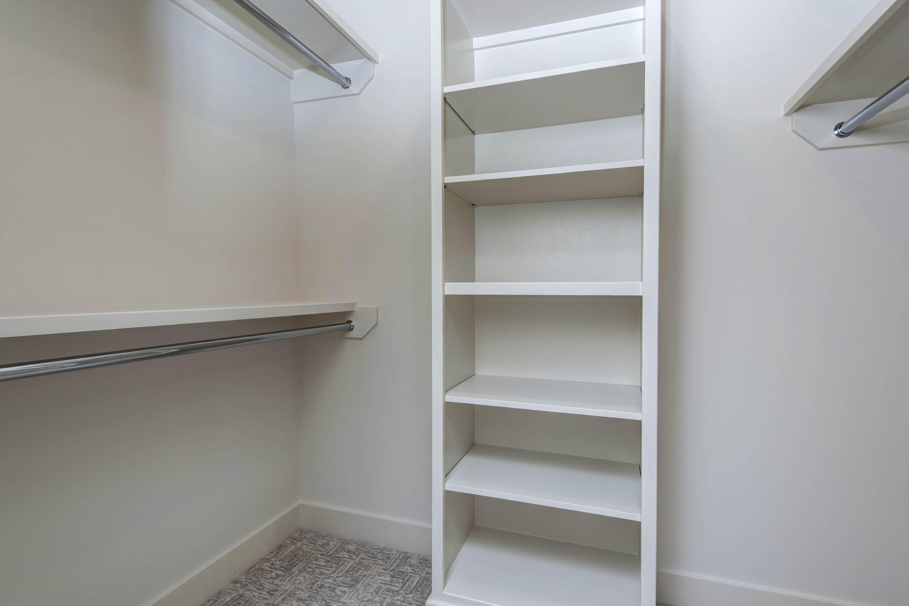 5943 South Clay Avenue Property Photo 9