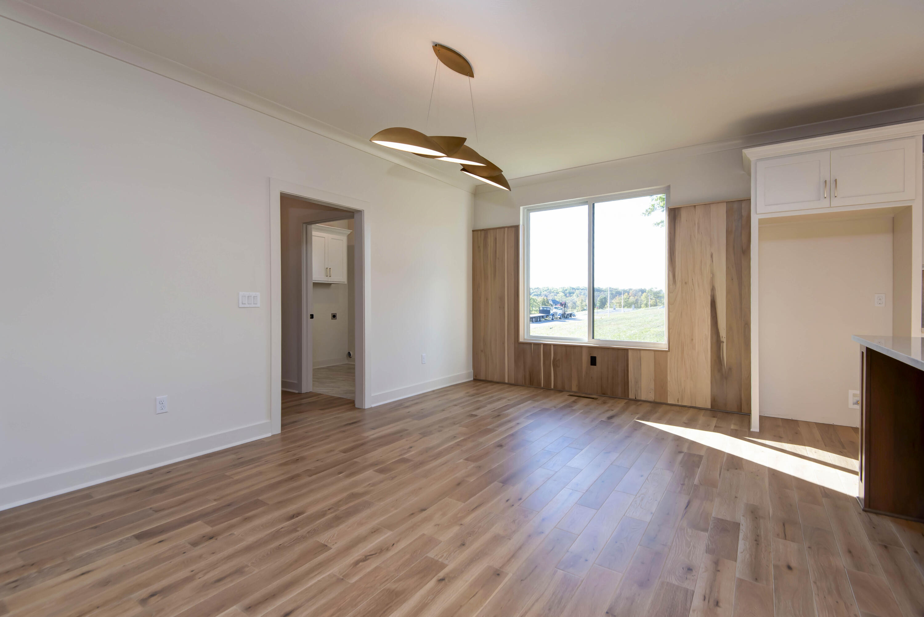 5943 South Clay Avenue Property Photo 17