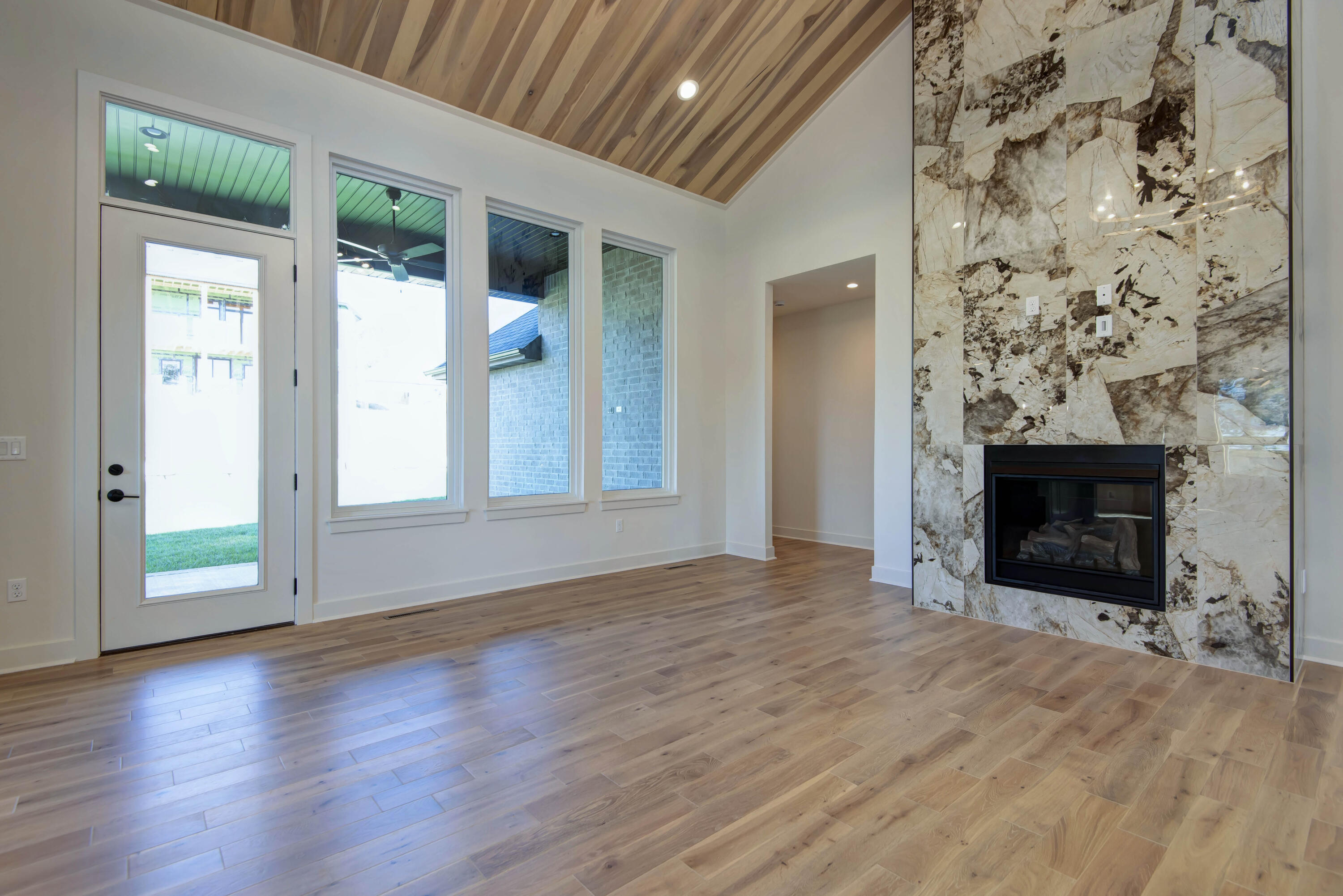 5943 South Clay Avenue Property Photo 34