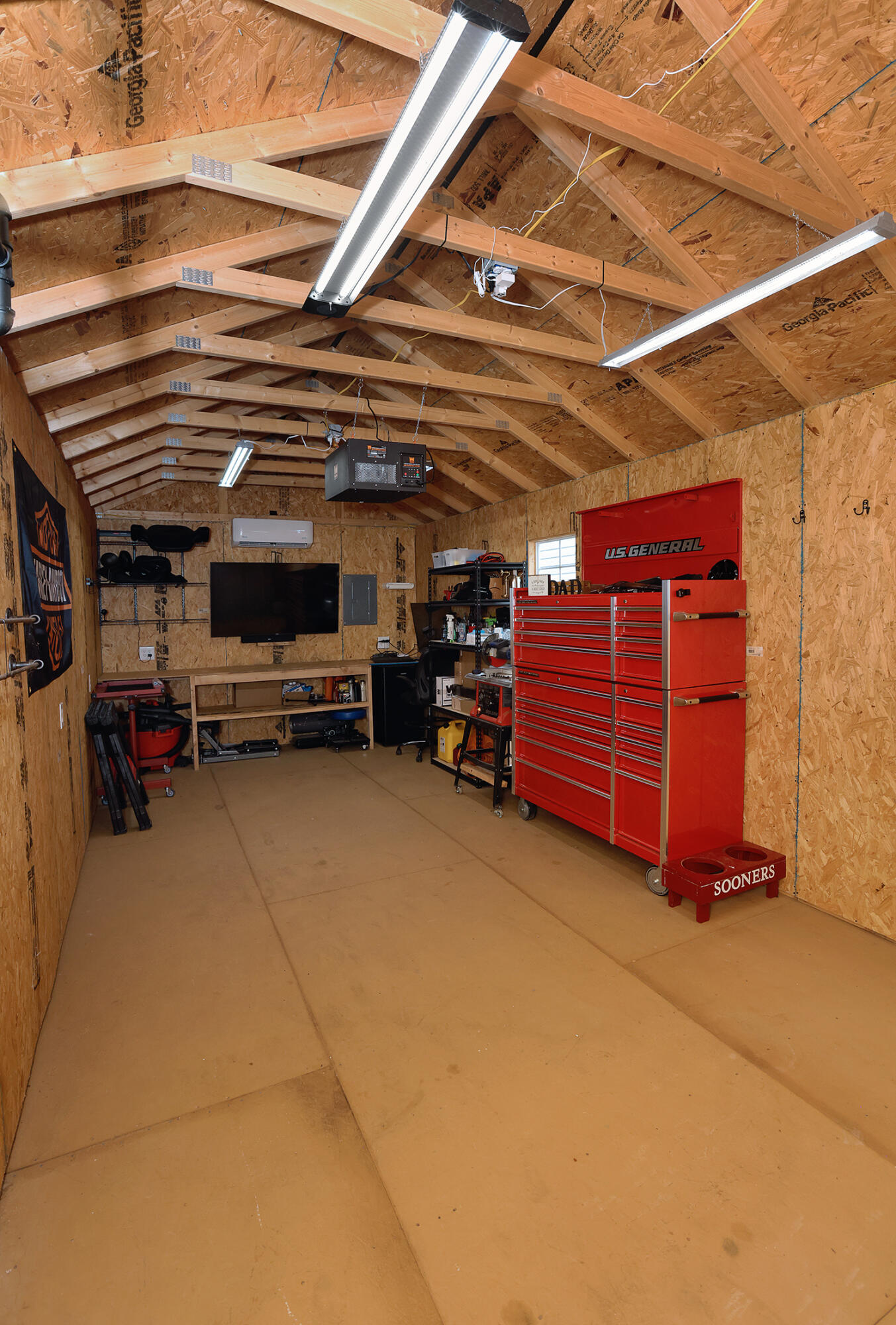 735 Poplar Court Property Photo 31