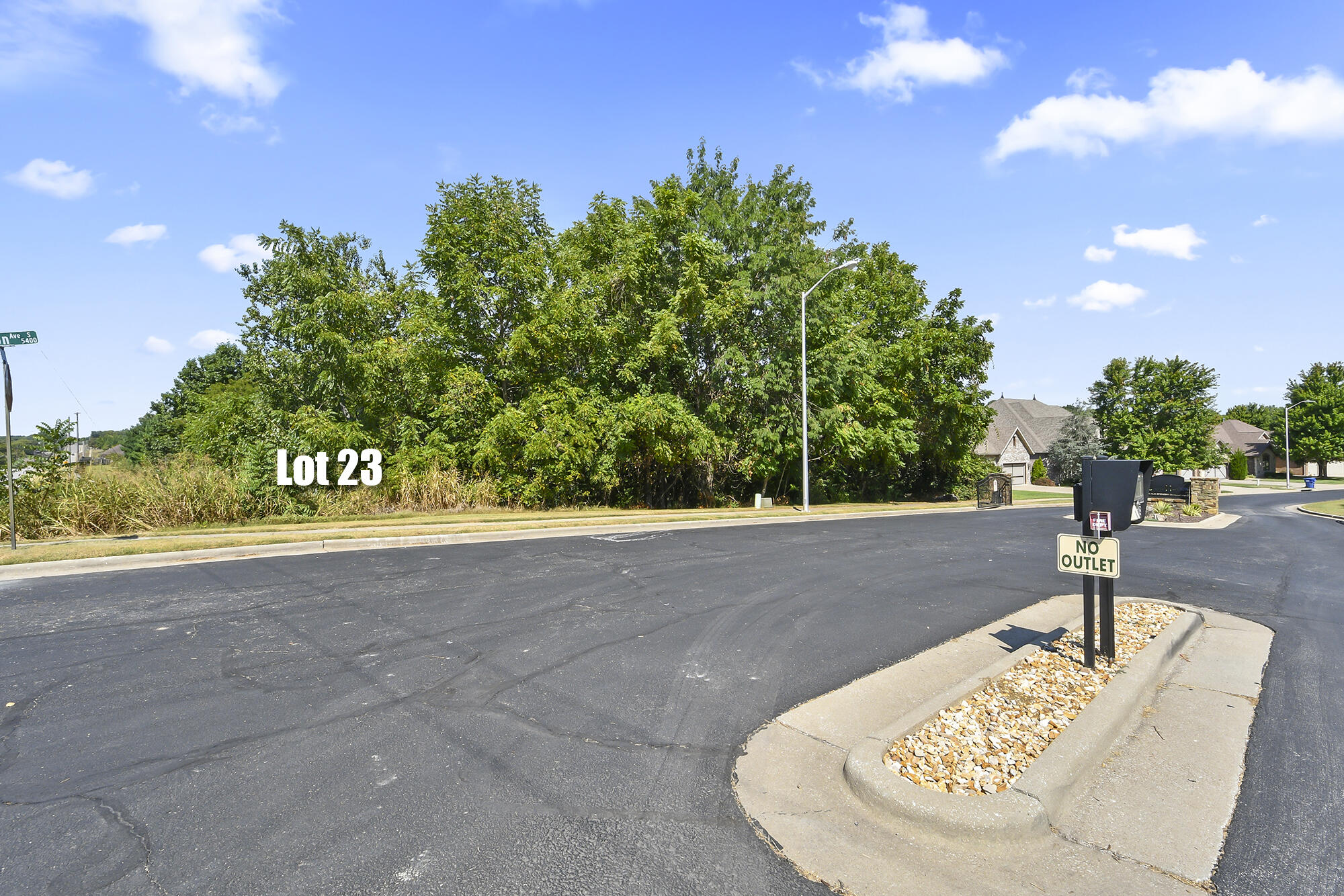 5393 South Newton Avenue Property Photo 6
