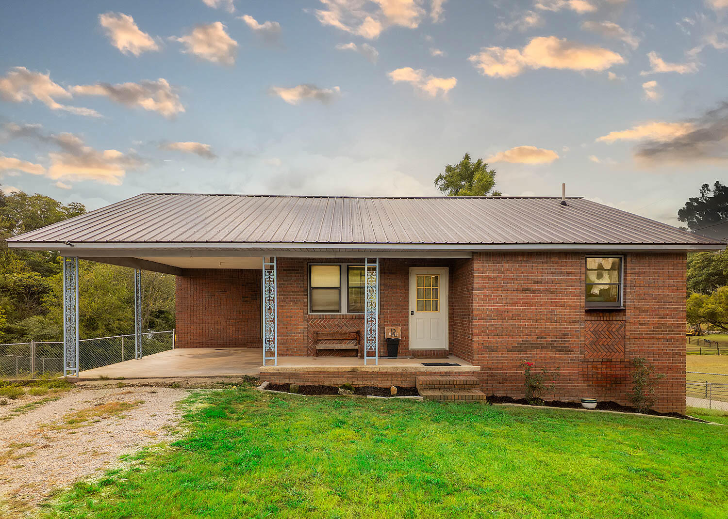 570 Missouri Avenue Property Photo 1