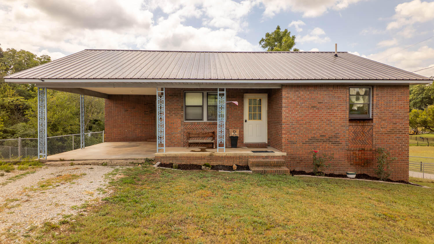 570 Missouri Avenue Property Photo 4