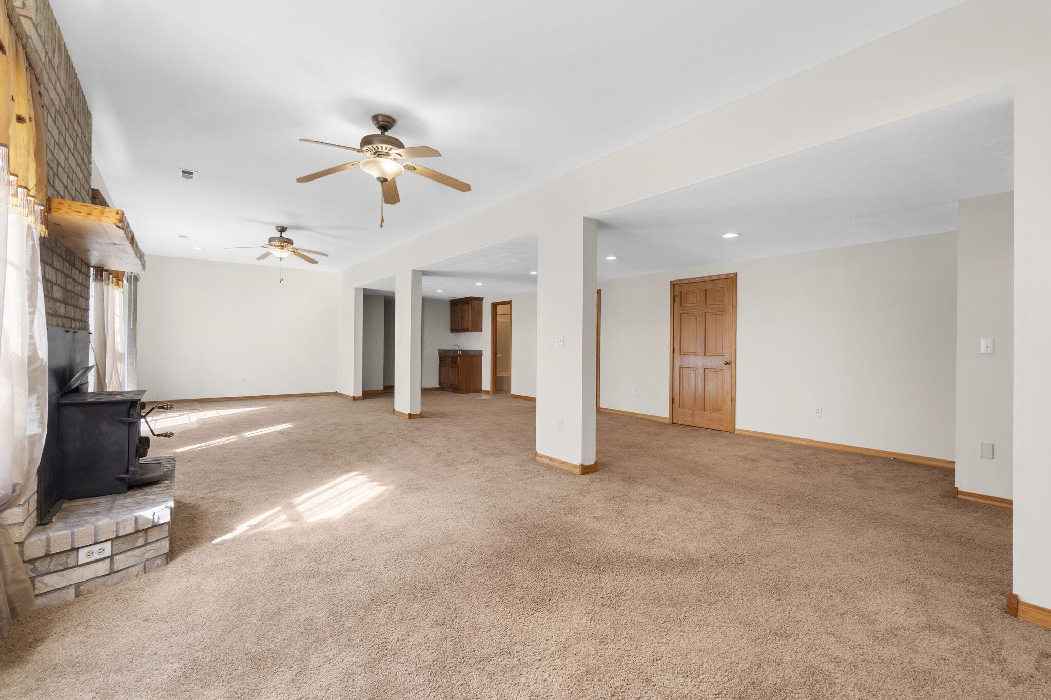 735 Garner Drive Property Photo 4