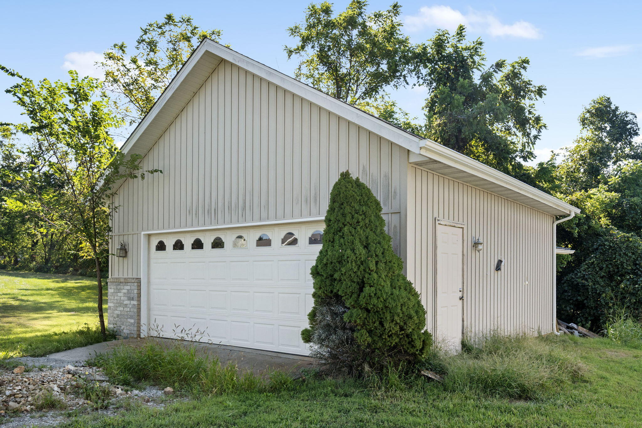 735 Garner Drive Property Photo 5