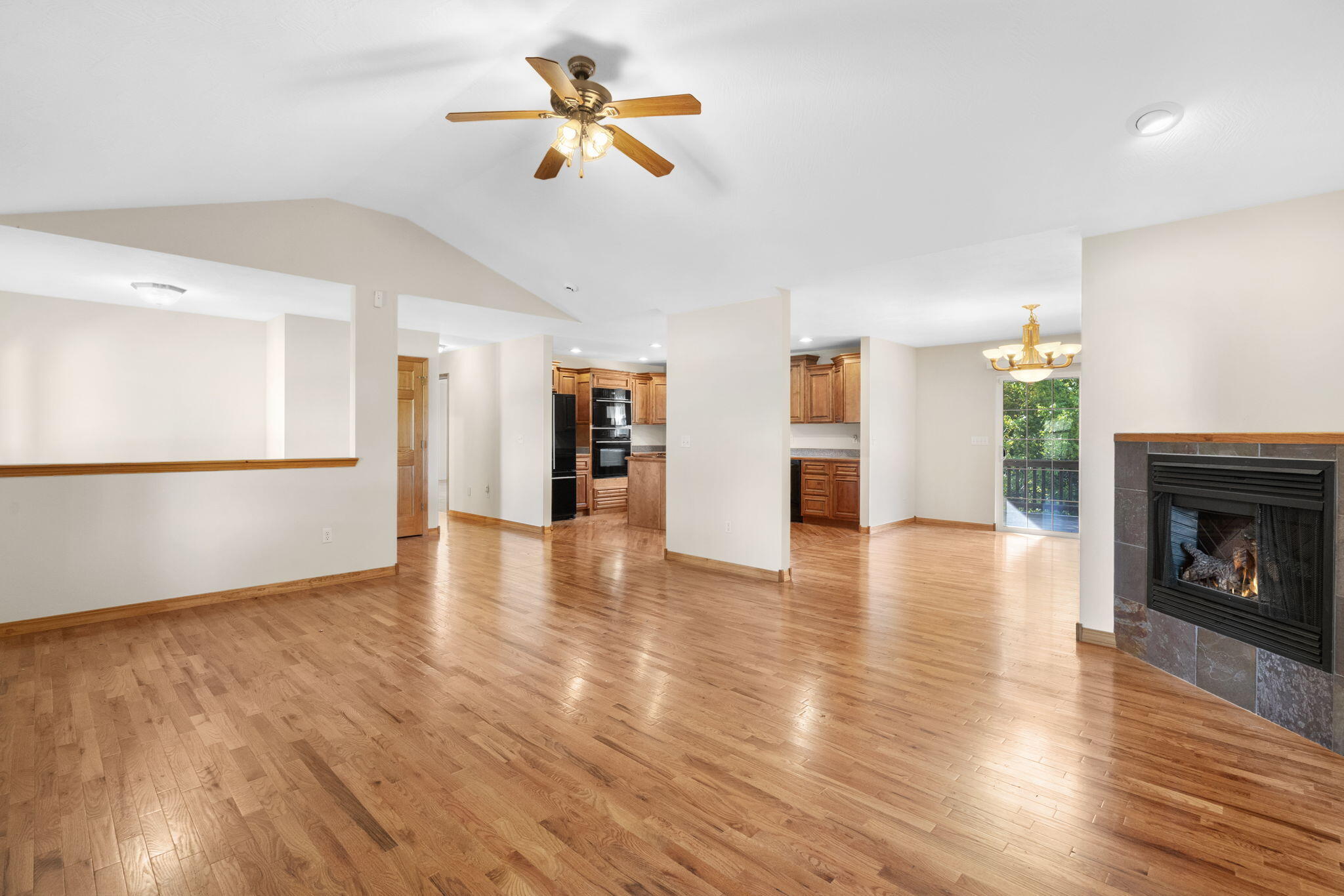 735 Garner Drive Property Photo 8