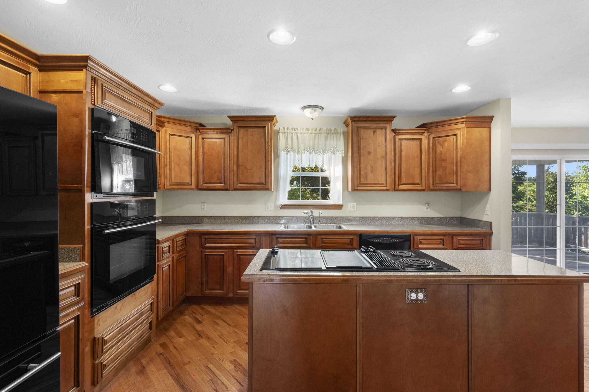 735 Garner Drive Property Photo 10