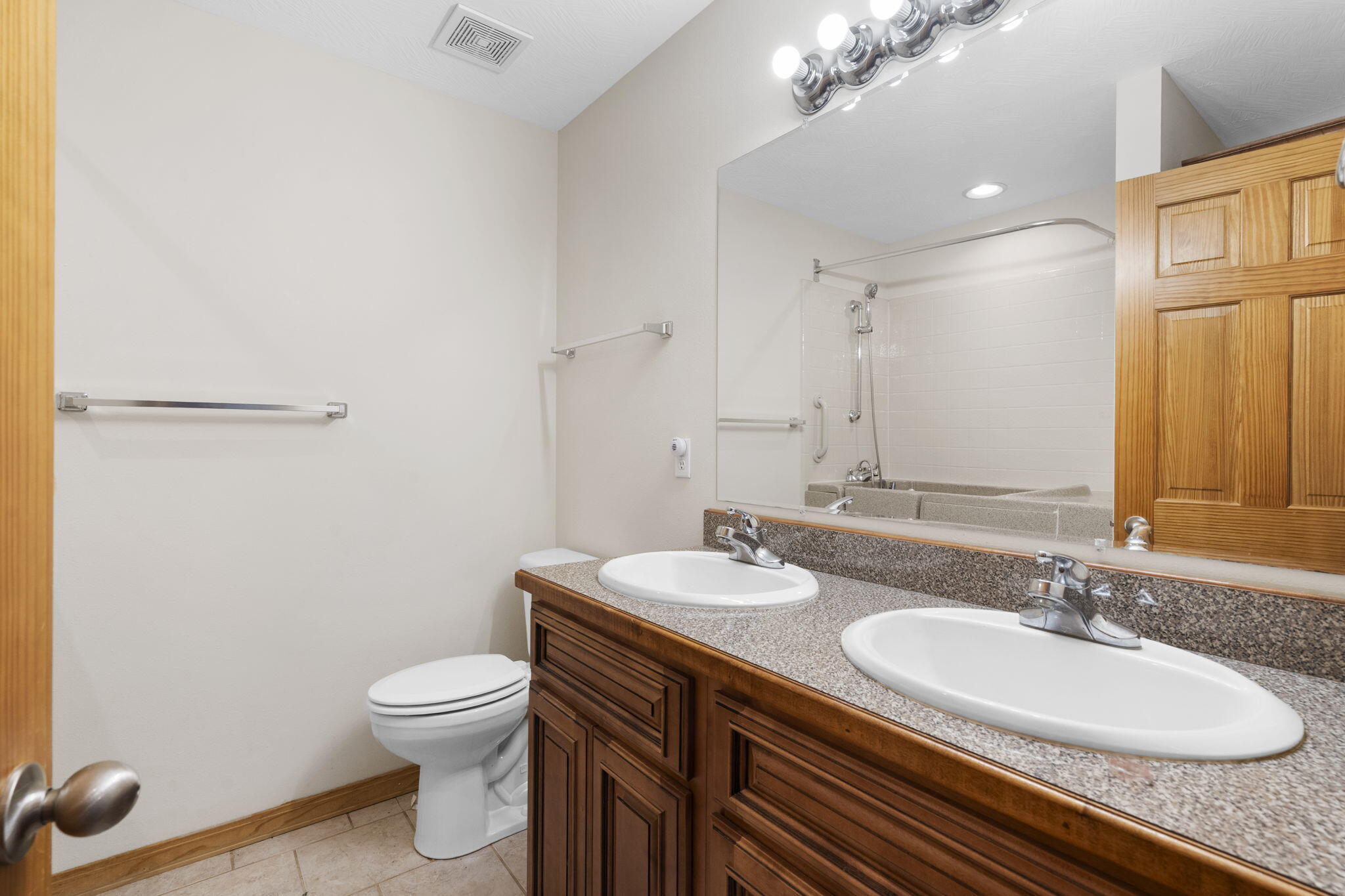 735 Garner Drive Property Photo 16