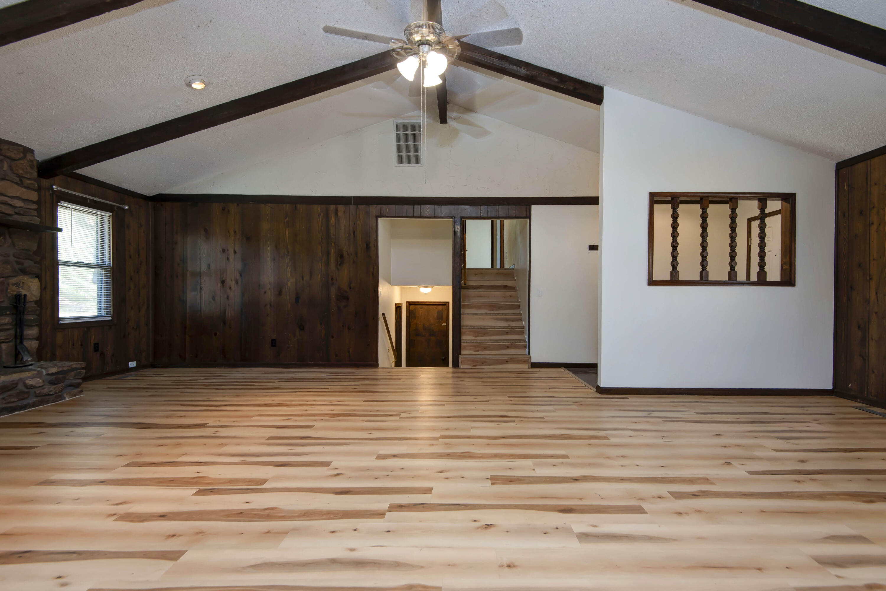 3839 North Stewart Avenue Property Photo 13