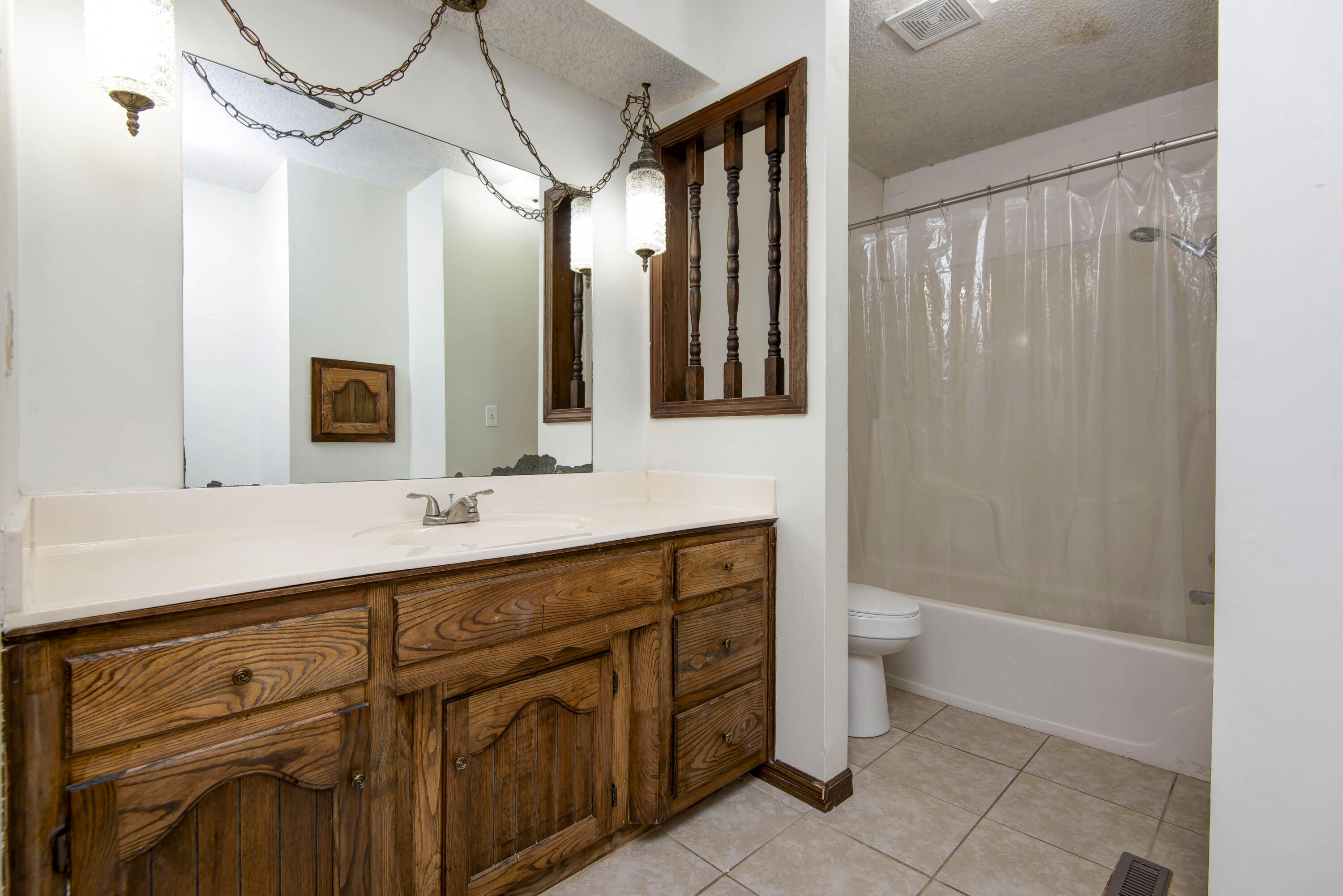 3839 North Stewart Avenue Property Photo 16