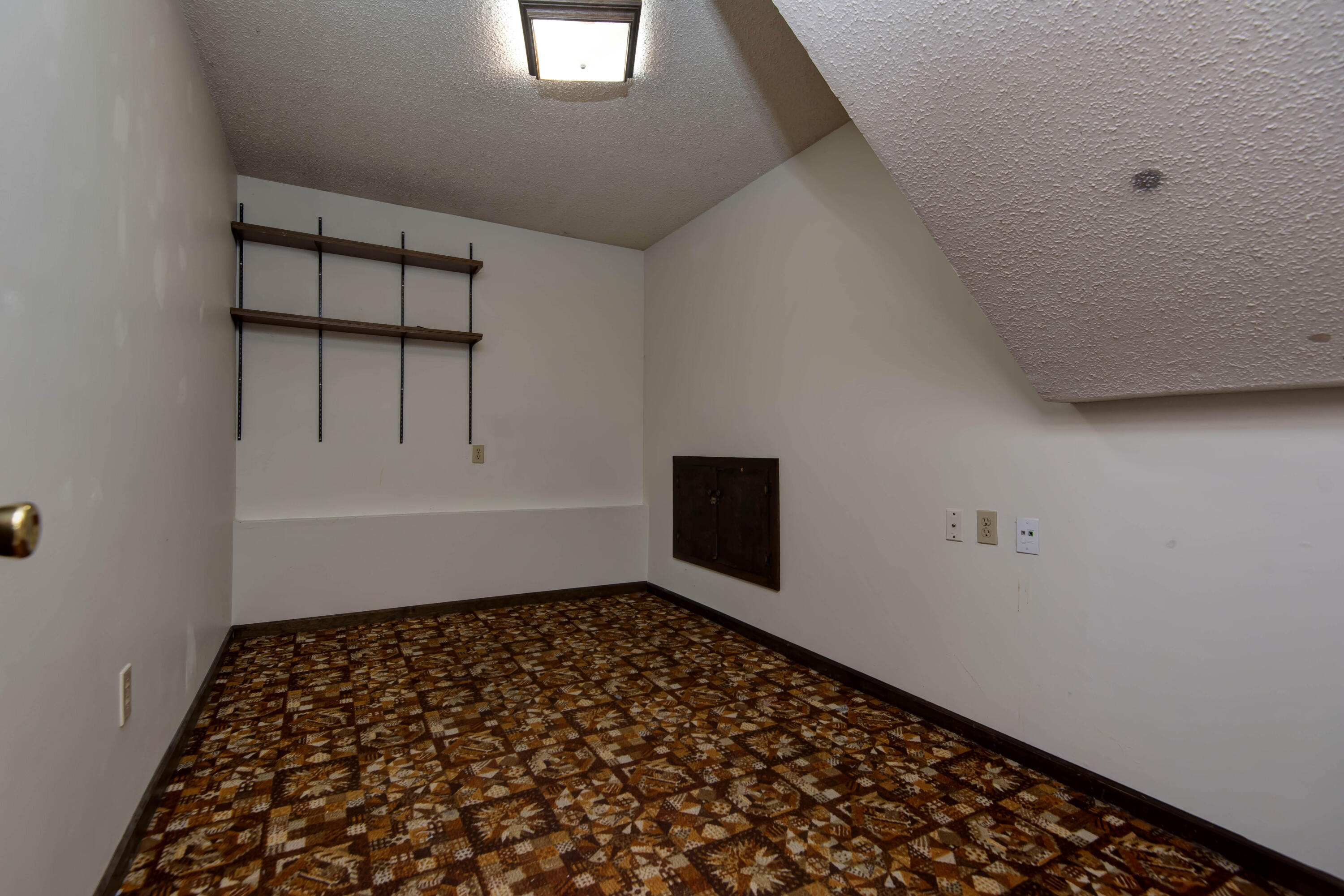 3839 North Stewart Avenue Property Photo 22