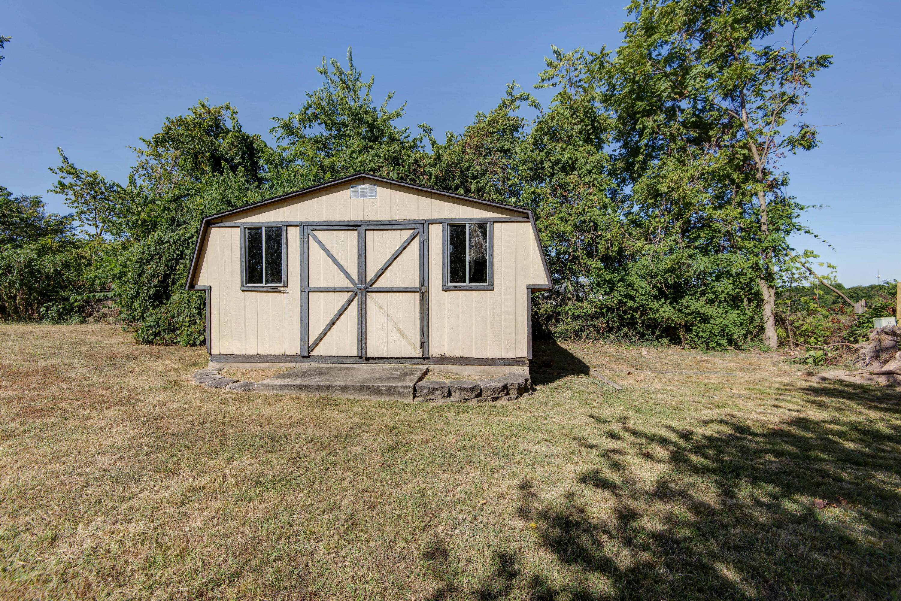 3839 North Stewart Avenue Property Photo 30