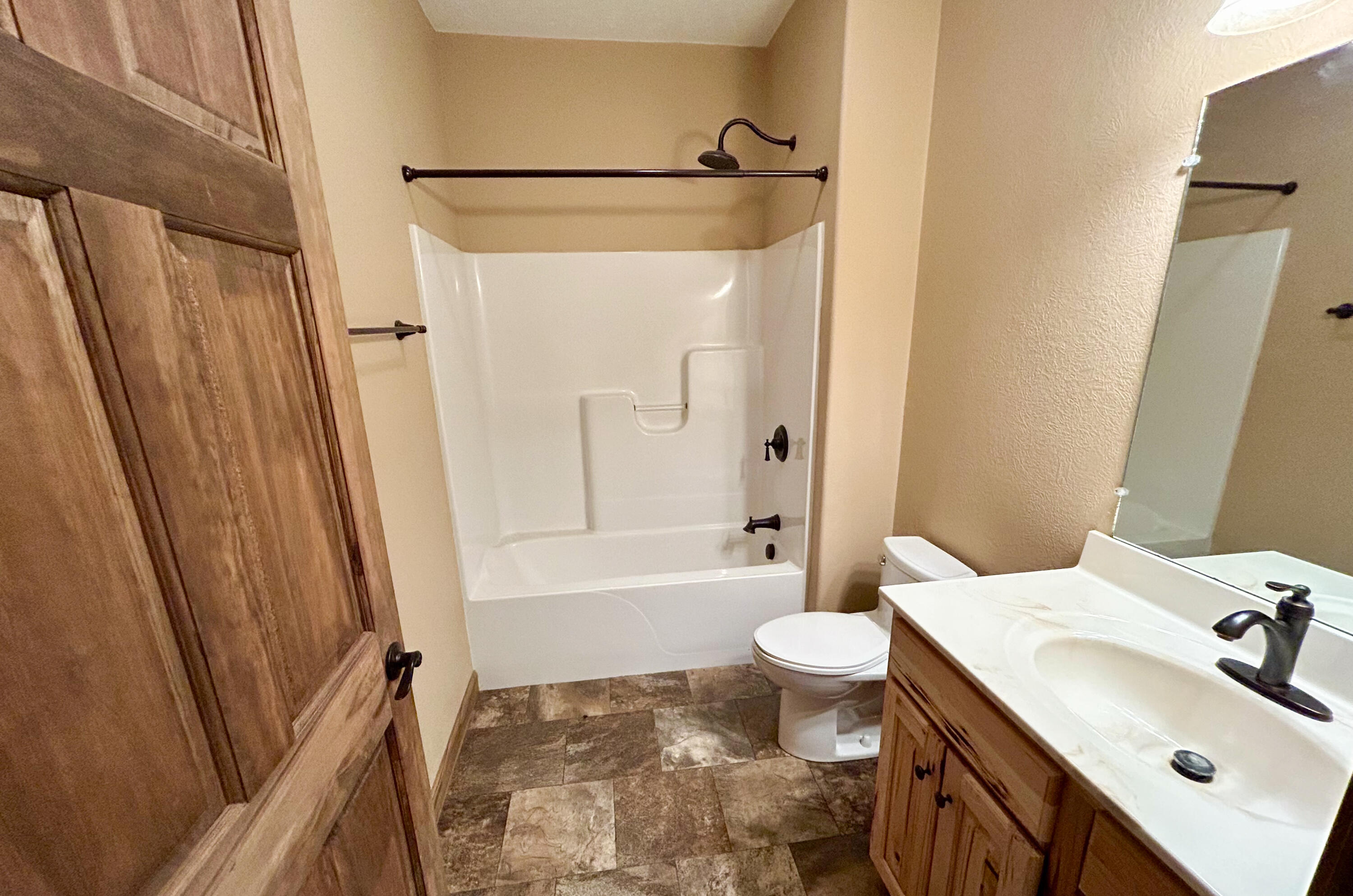 12153 Y Property Photo 10