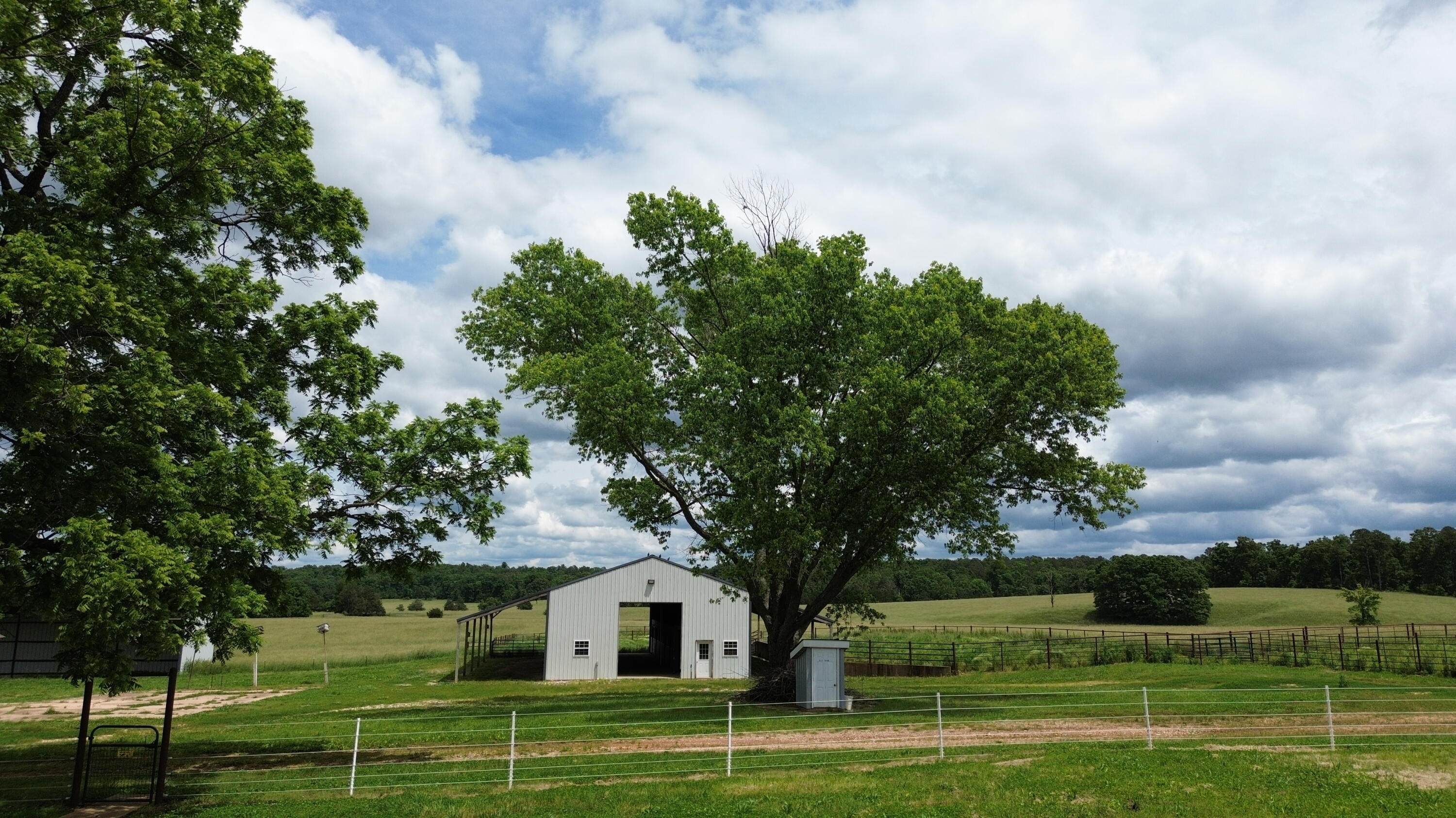 12153 Y Property Photo 12