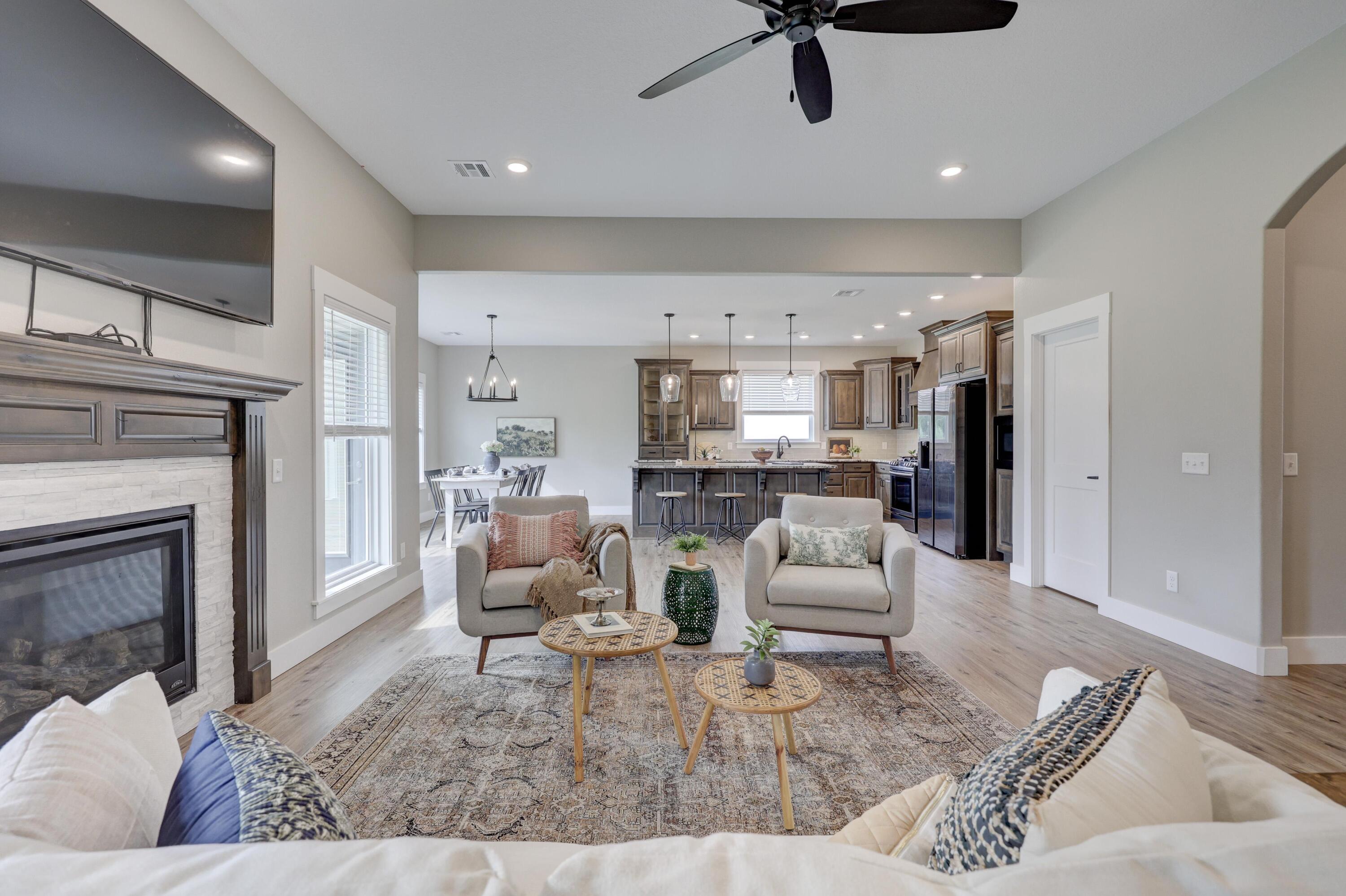 206 Amber Brush Lane Property Photo 8