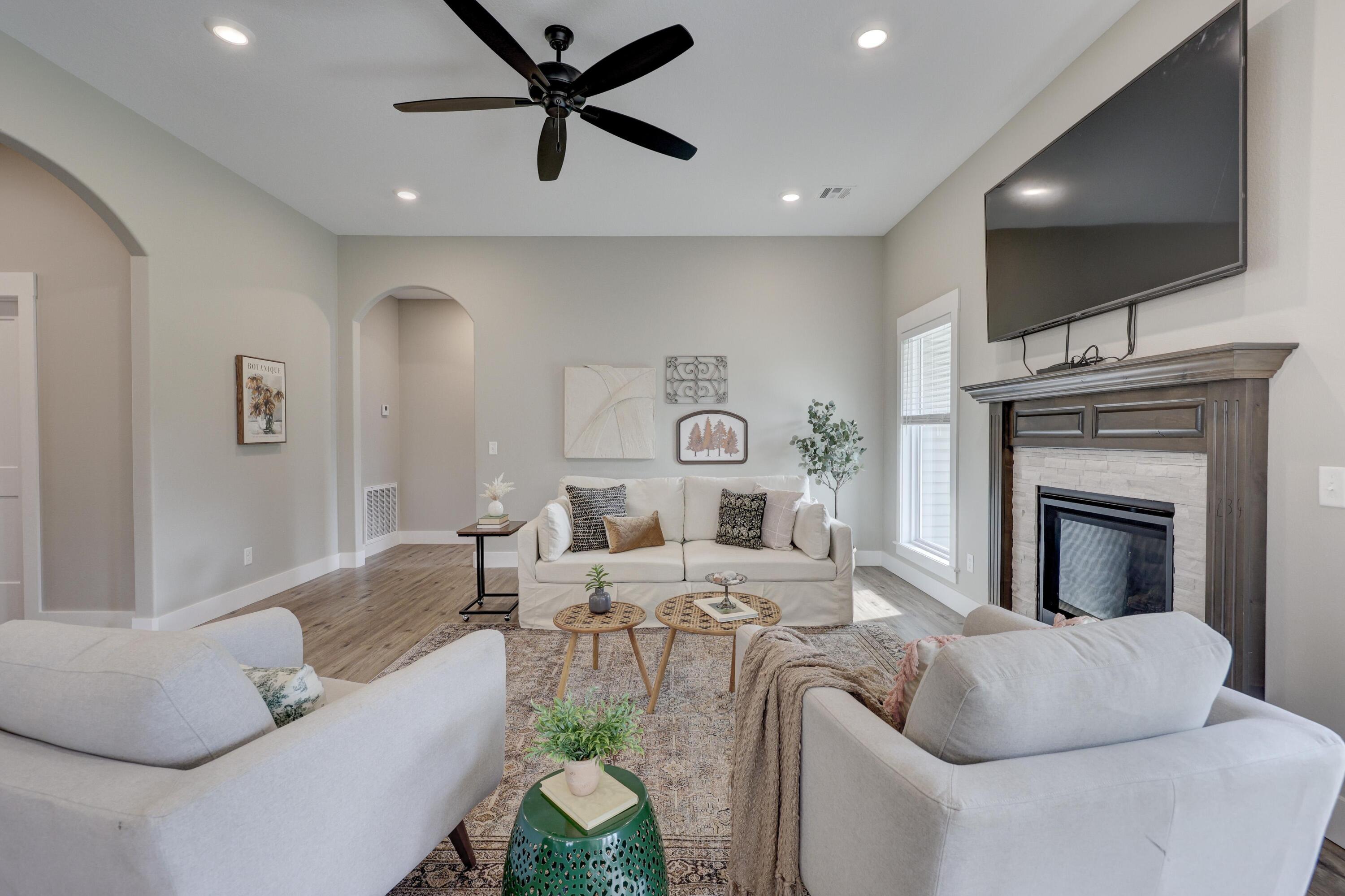 206 Amber Brush Lane Property Photo 10