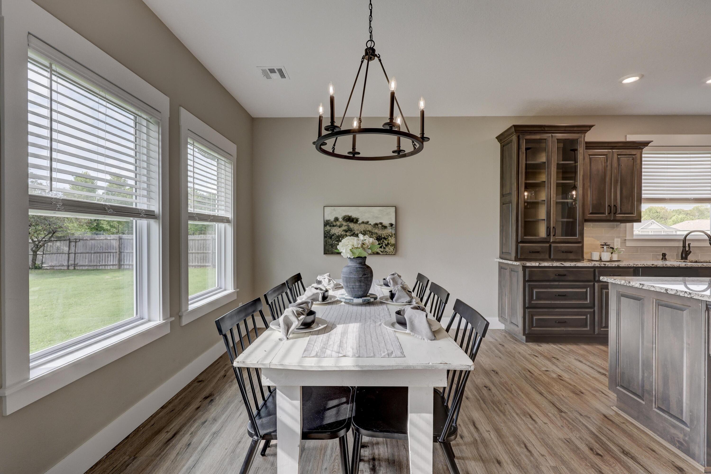 206 Amber Brush Lane Property Photo 14