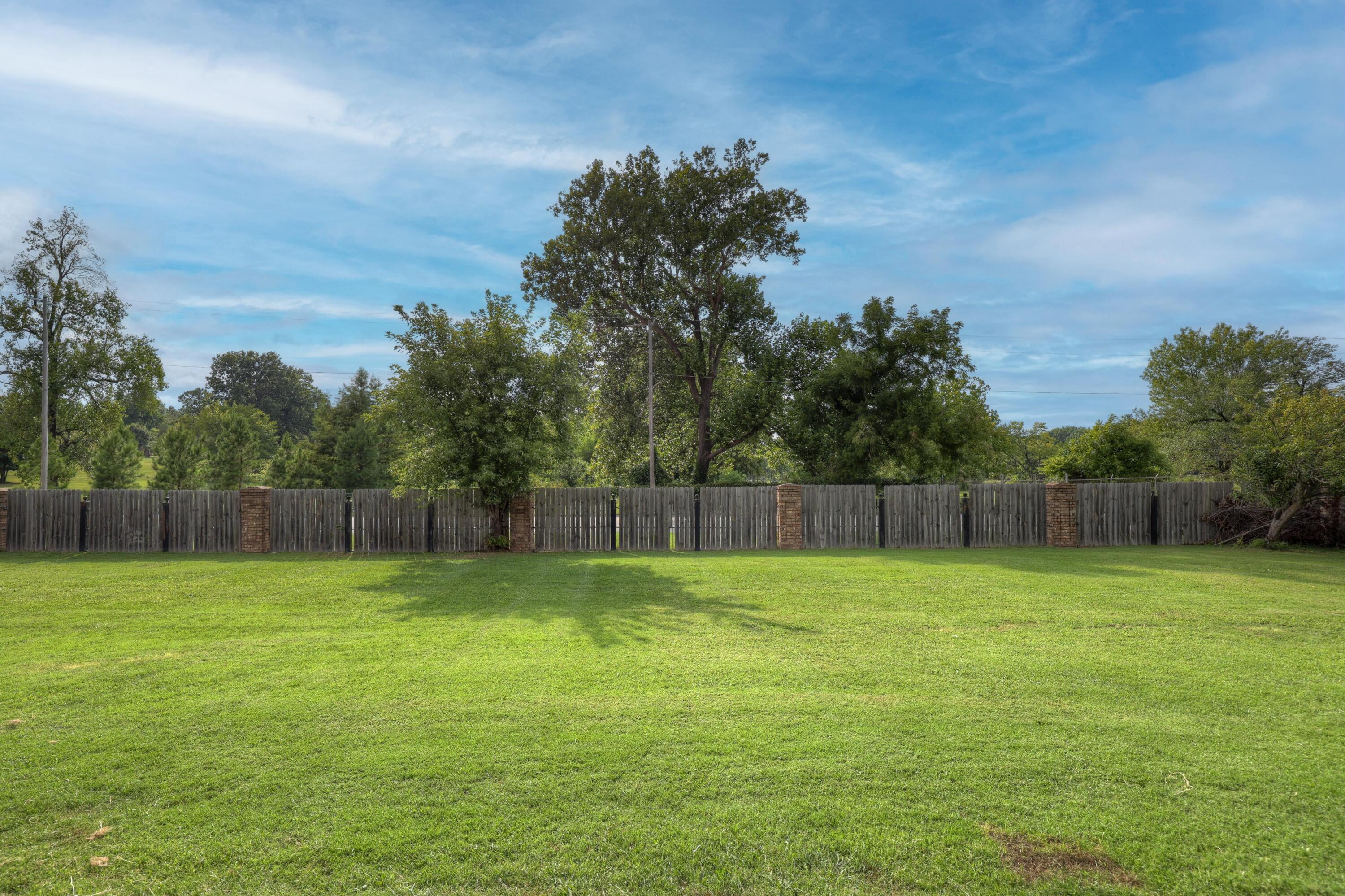 206 Amber Brush Lane Property Photo 53