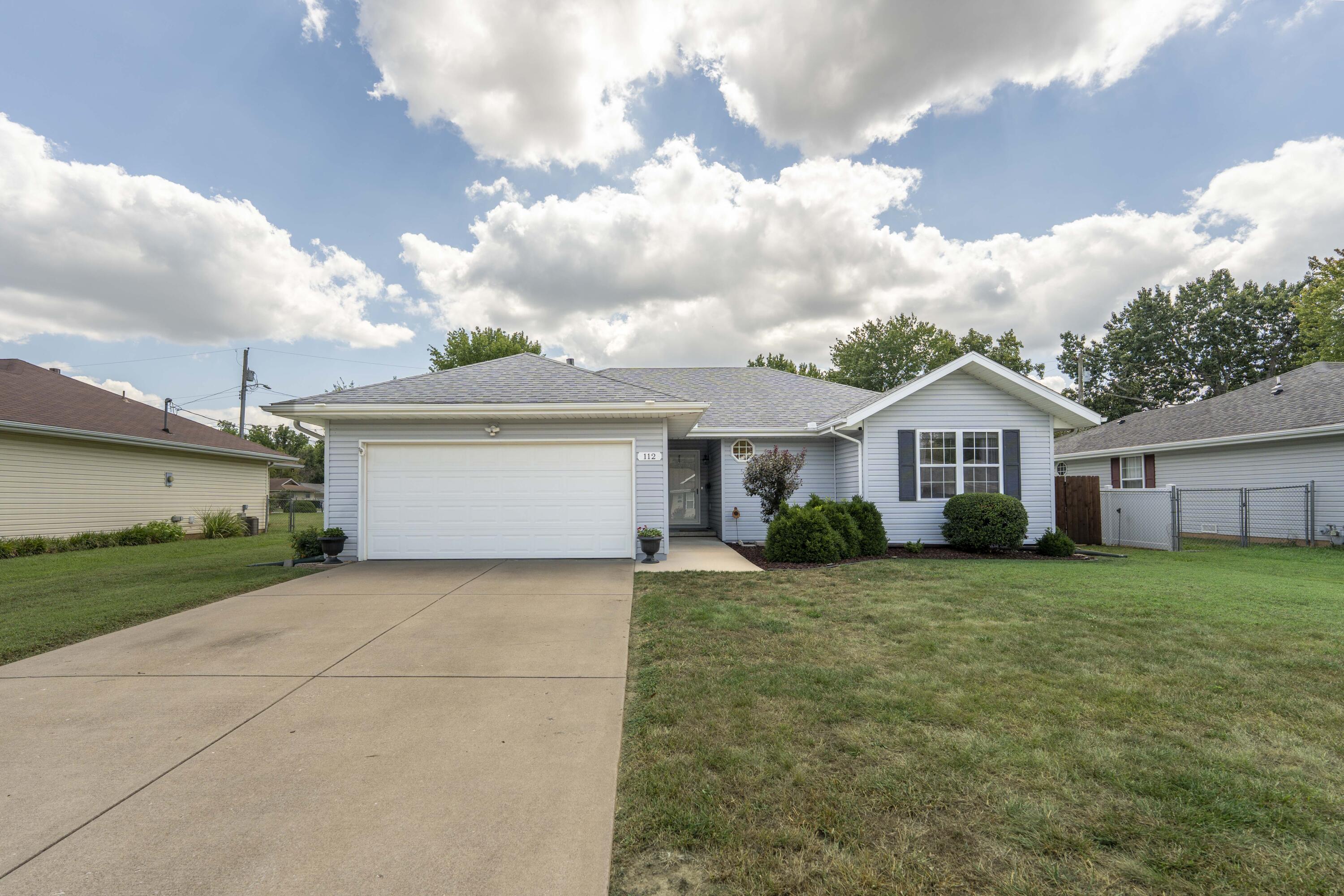 112 Fox Terrace Circle Property Photo 1