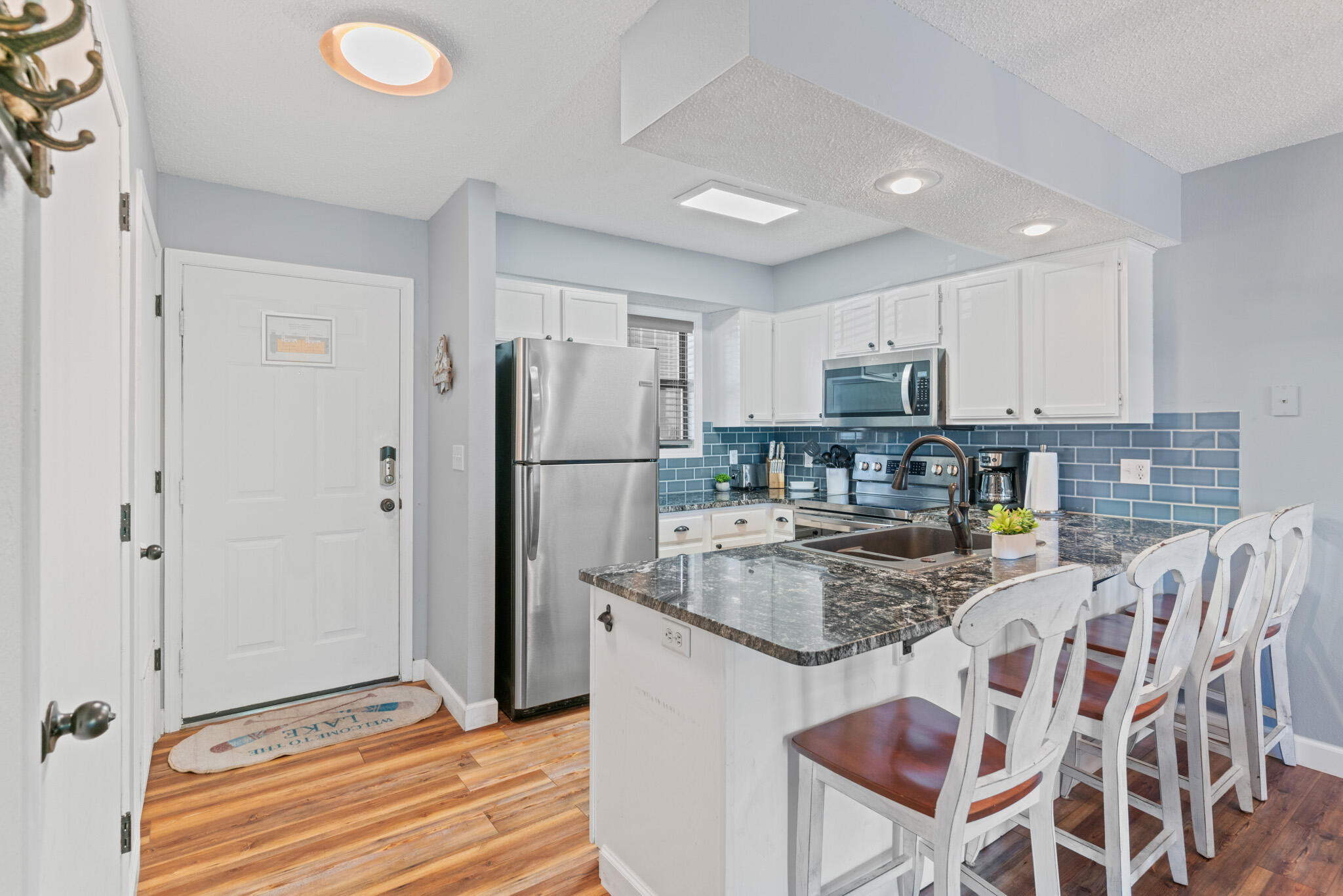 429 Chinquapin Circle 608 Property Photo 4