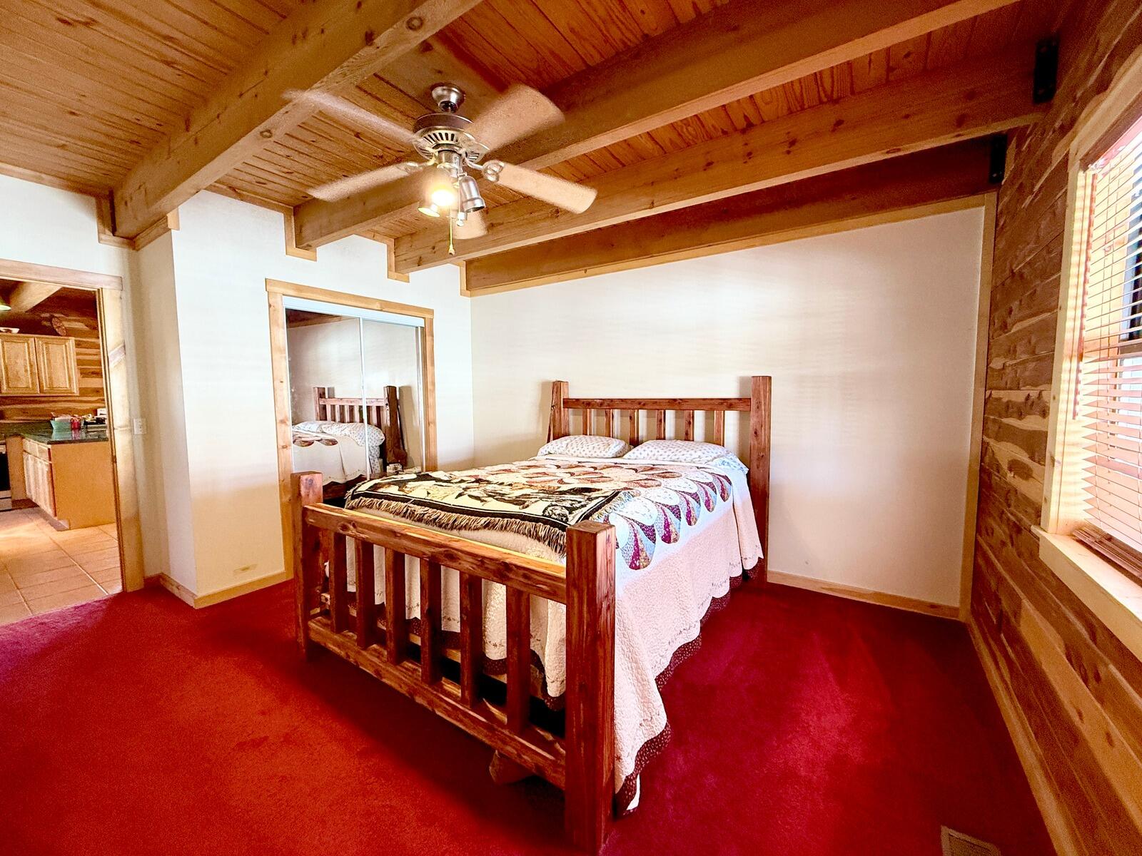 300 Round Up Lane Property Photo 20